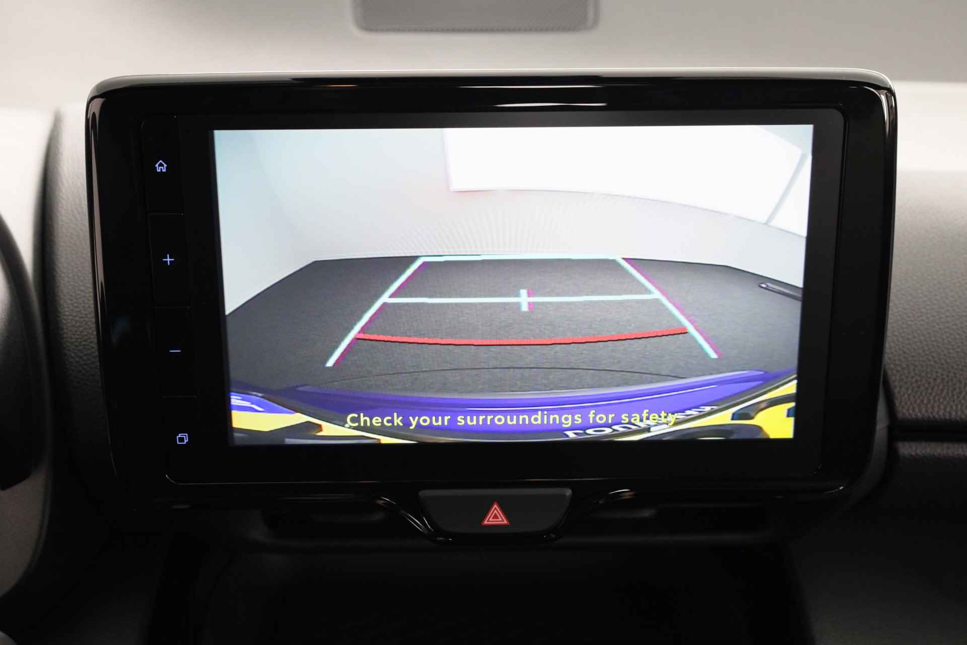 Toyota Yaris Cross 1.5 Hybrid Explore *DEMO* | Navigatie | Stoelverwarming | - 9/33