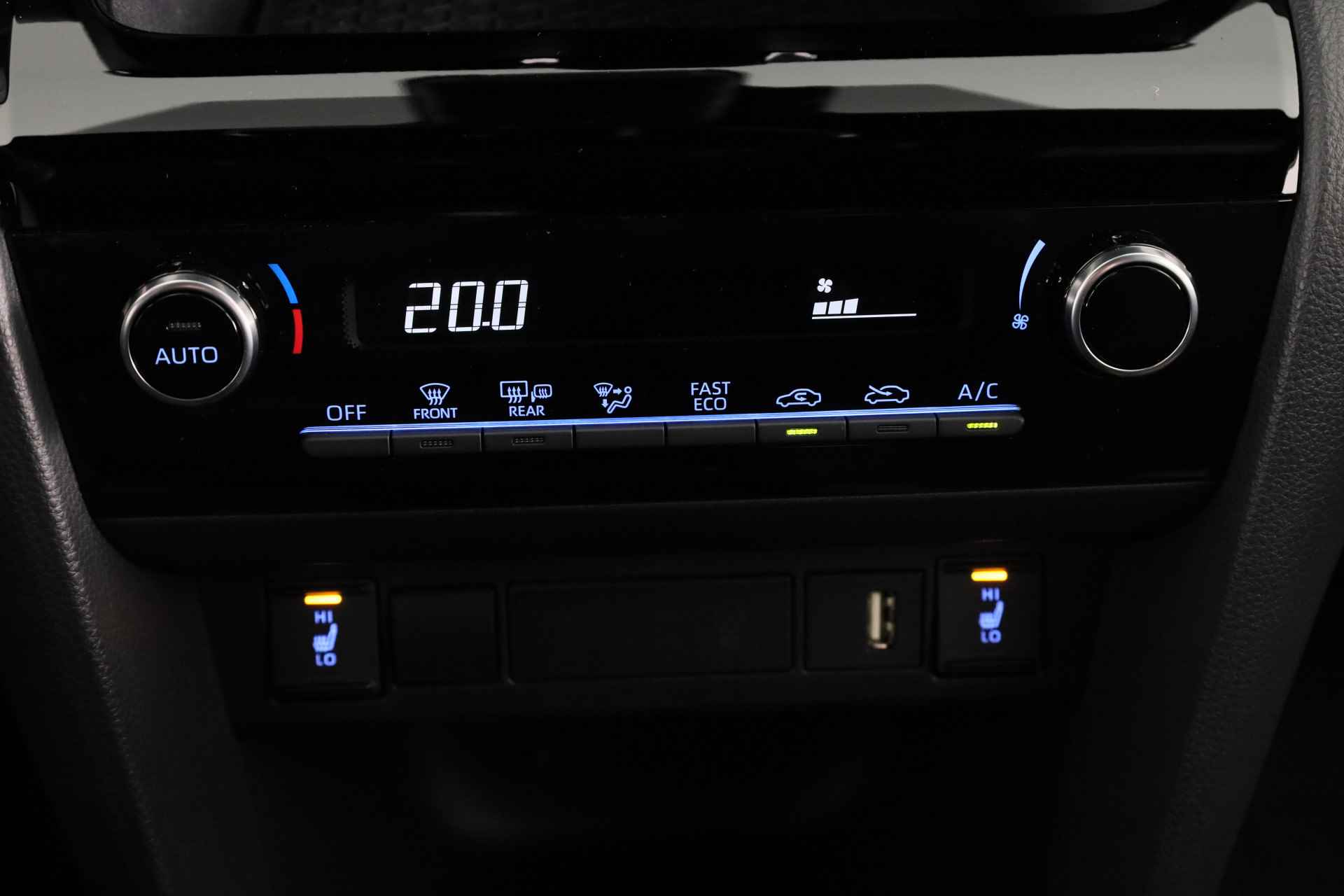 Toyota Yaris Cross 1.5 Hybrid Explore *DEMO* | Navigatie | Stoelverwarming | - 10/33