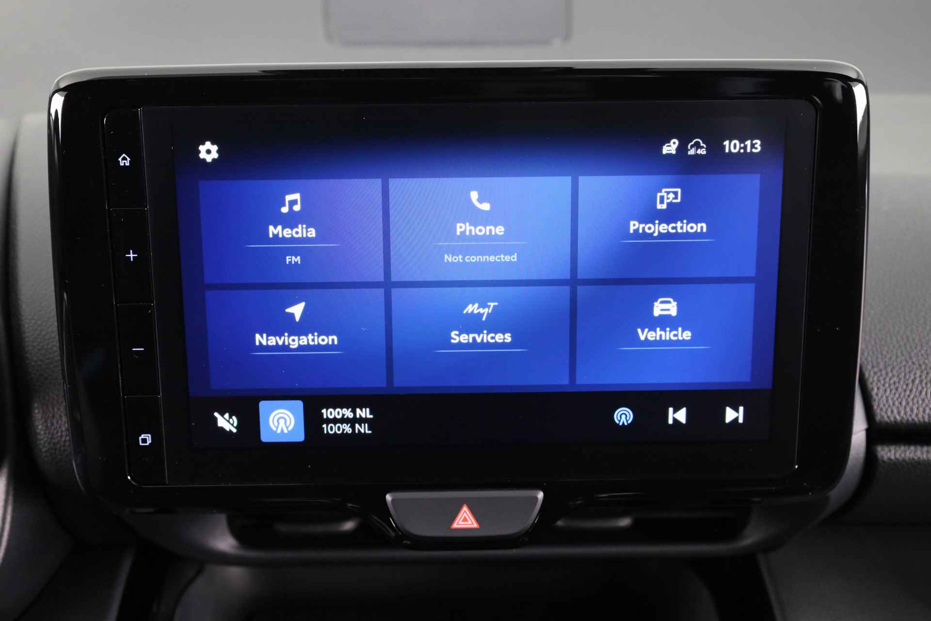 Toyota Yaris Cross 1.5 Hybrid Explore *DEMO* | Navigatie | Stoelverwarming | - 32/33