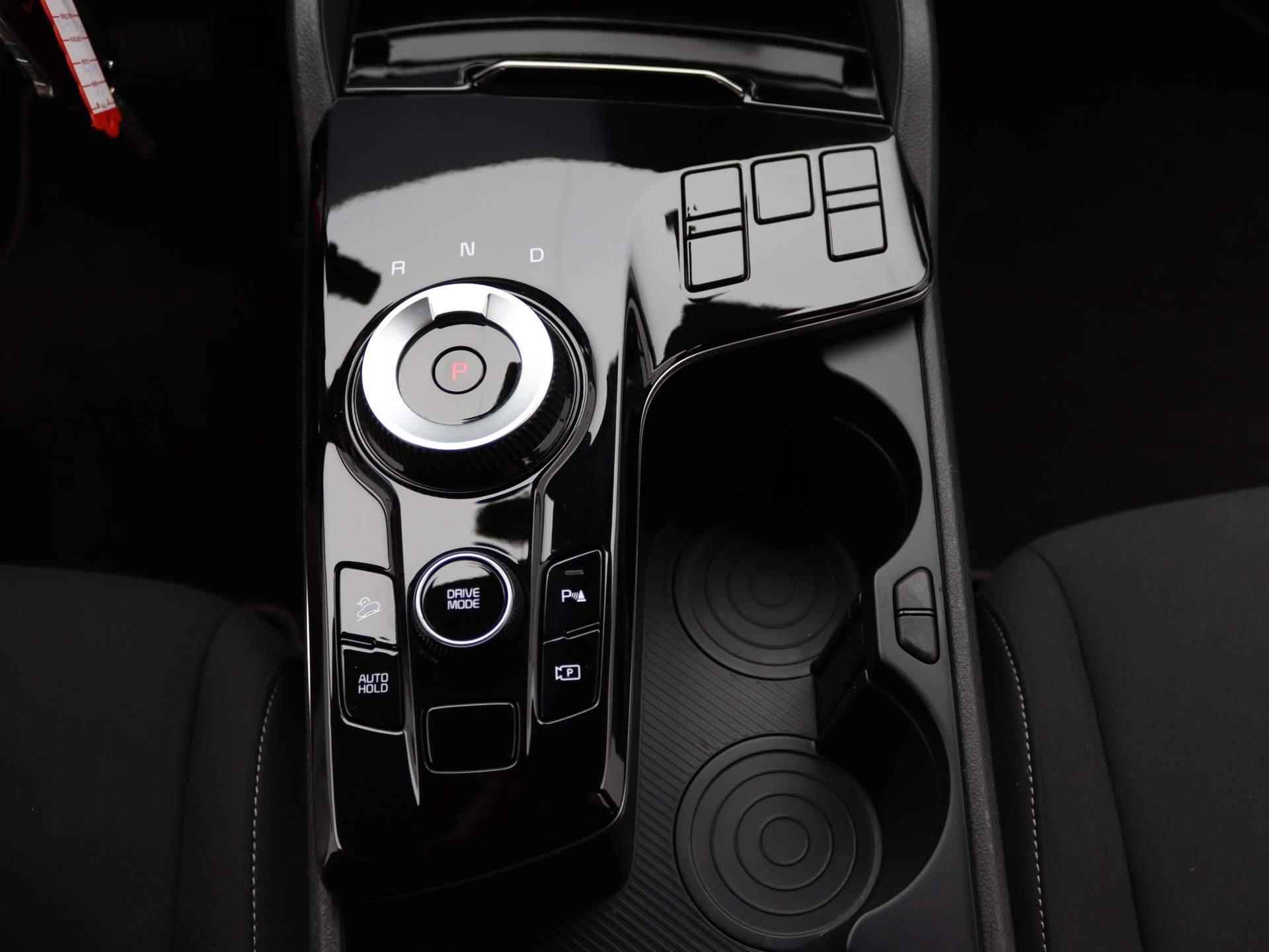 Kia Sportage 1.6 T-GDi Hybrid DynamicLine | Navigatie | Lichtmetalen velgen | Climate Control | Camera | Parkeersensoren - 11/45