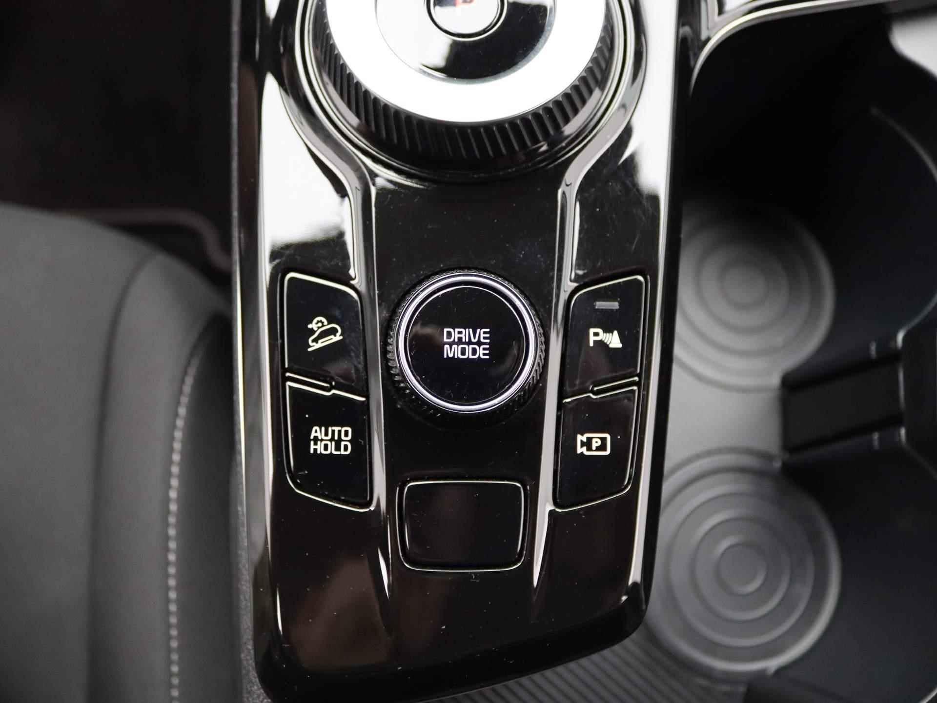 Kia Sportage 1.6 T-GDi Hybrid DynamicLine | Navigatie | Lichtmetalen velgen | Climate Control | Camera | Parkeersensoren - 23/45