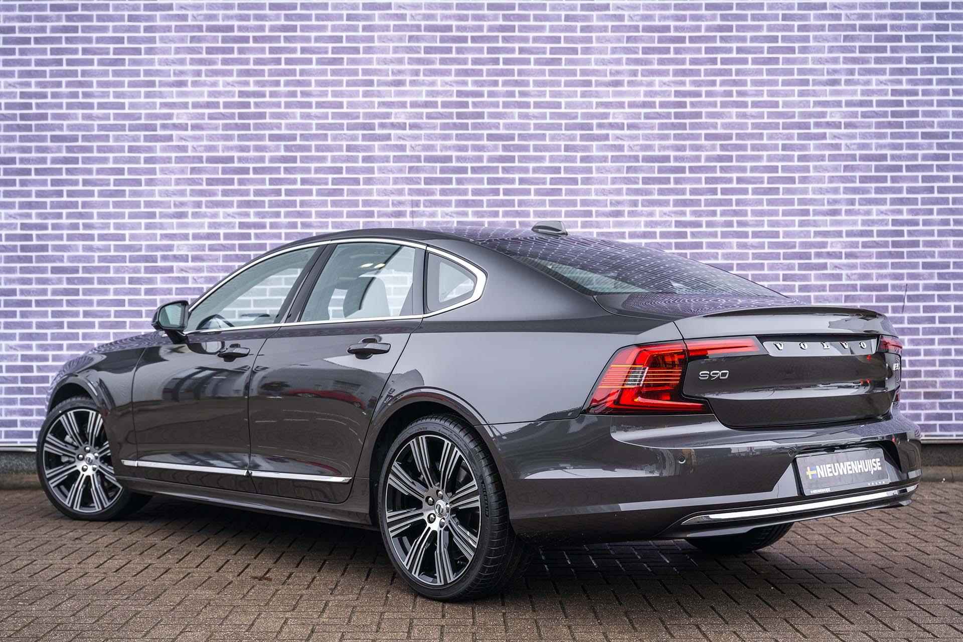 Volvo S90 B5 Automaat Ultimate Bright | Elektrisch glazen schuif-/kanteldak | Head-up Display | Voorstoelen geventileerd en massagefunctie | Google Maps navigatie - 5/46