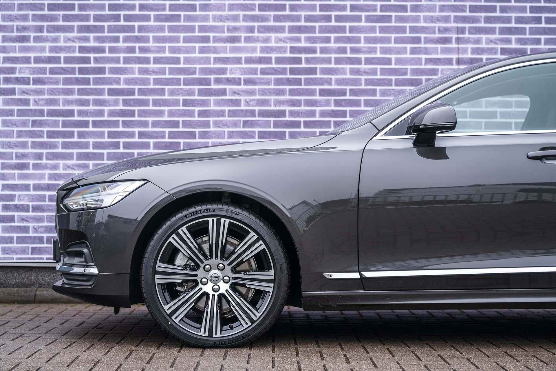 Volvo S90 B5 Automaat Ultimate Bright | Elektrisch glazen schuif-/kanteldak | Head-up Display | Voorstoelen geventileerd en massagefunctie | Google Maps navigatie - 17/46