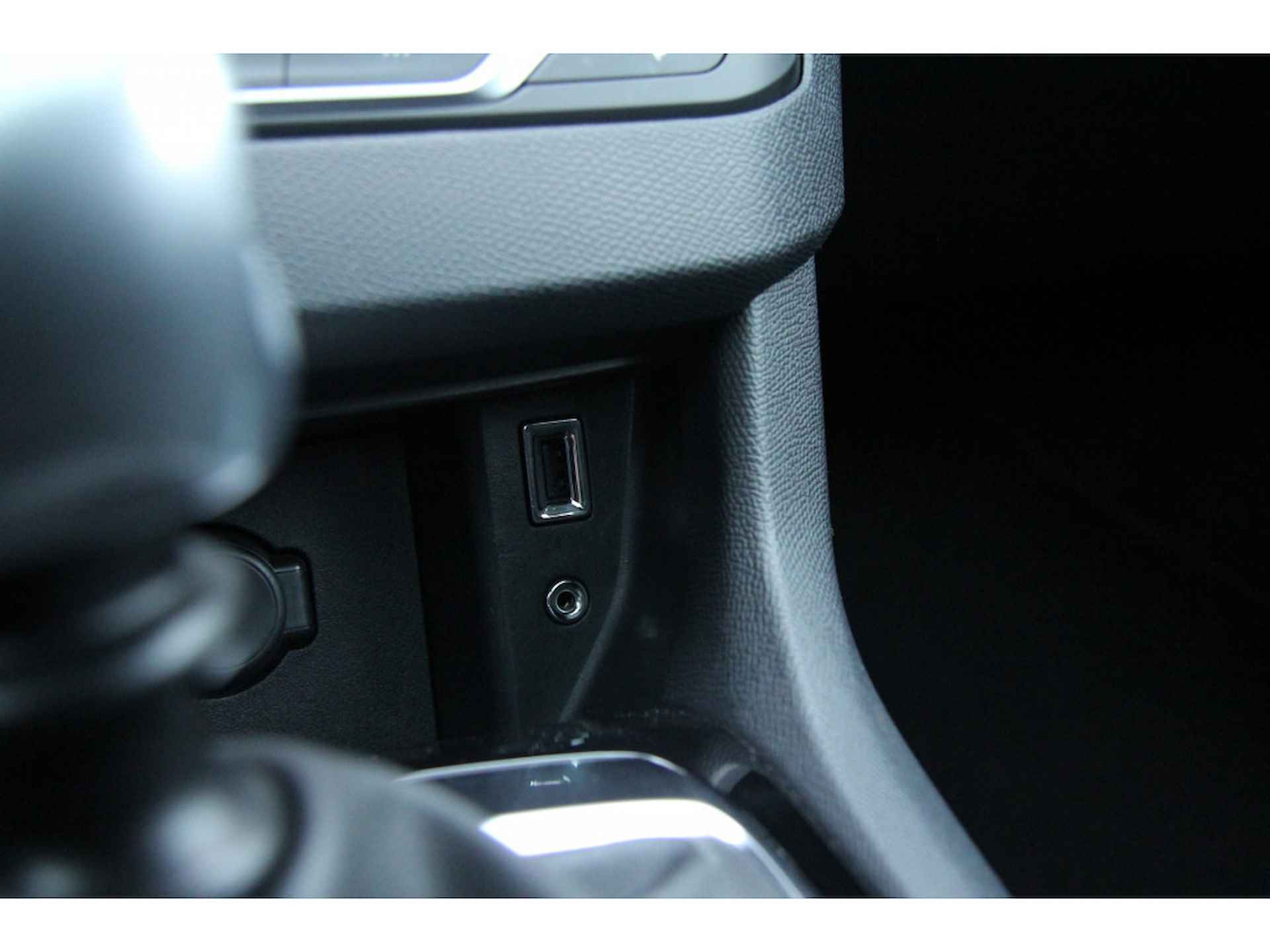 Peugeot 308 SW 1.5 BlueHDi 130pk vol-leder/Apple Carplay/Led - 24/25