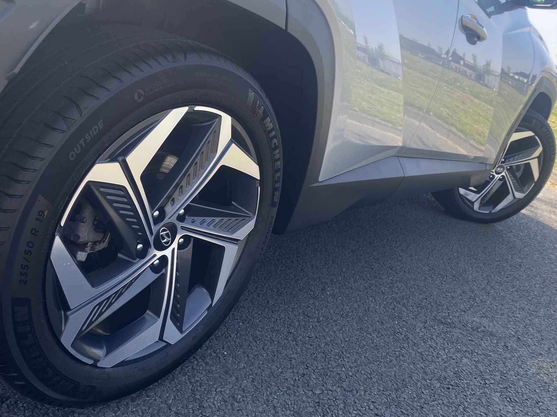 Hyundai Tucson 1.6 T-GDI PHEV Comfort 4WD | Apple Carplay/Android Auto | Achteruitrijcamera | Cruise control adaptief | LED | DAB | Stoelverwarming | - 9/38