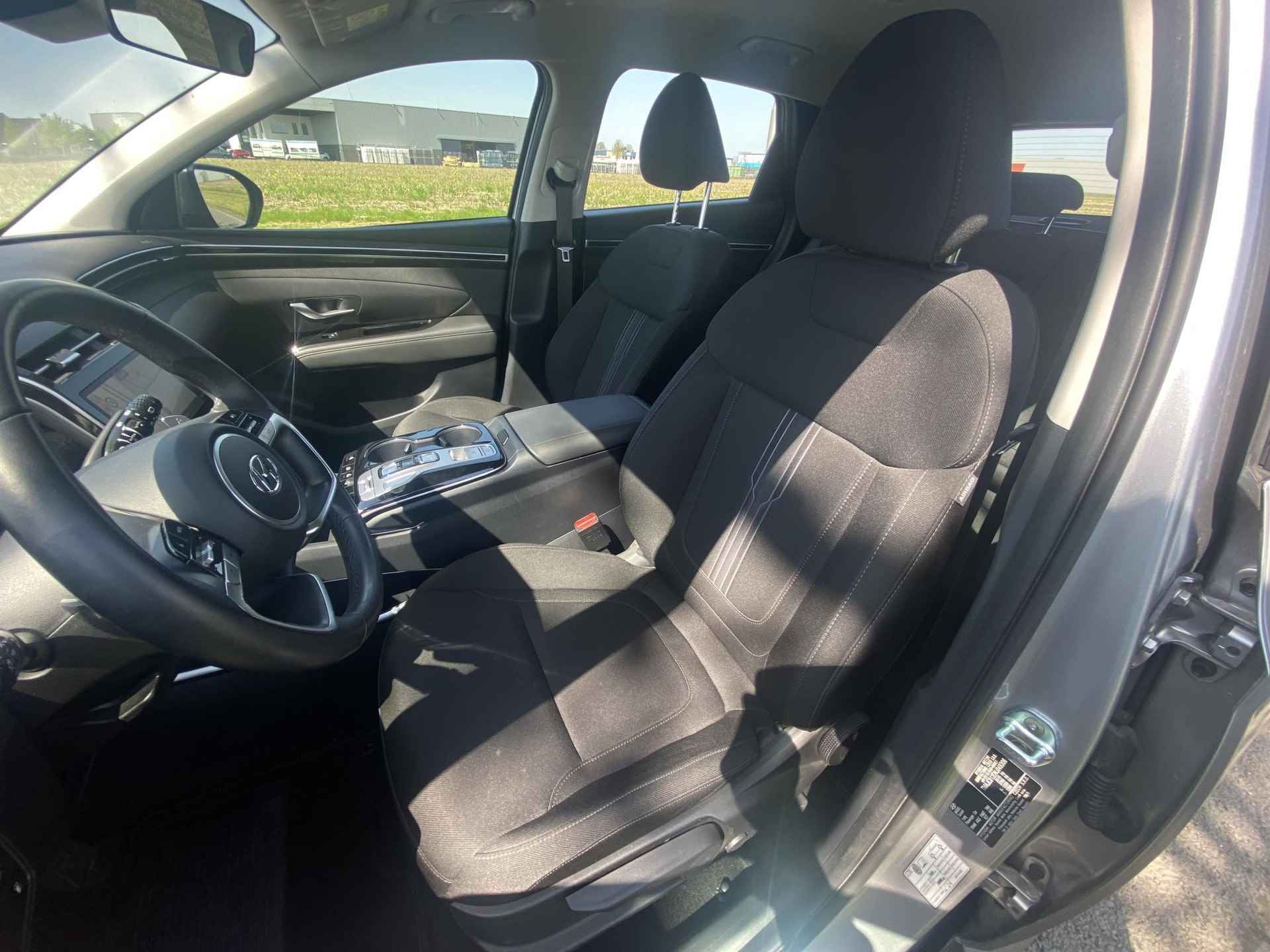 Hyundai Tucson 1.6 T-GDI PHEV Comfort 4WD | Apple Carplay/Android Auto | Achteruitrijcamera | Cruise control adaptief | LED | DAB | Stoelverwarming | - 12/38