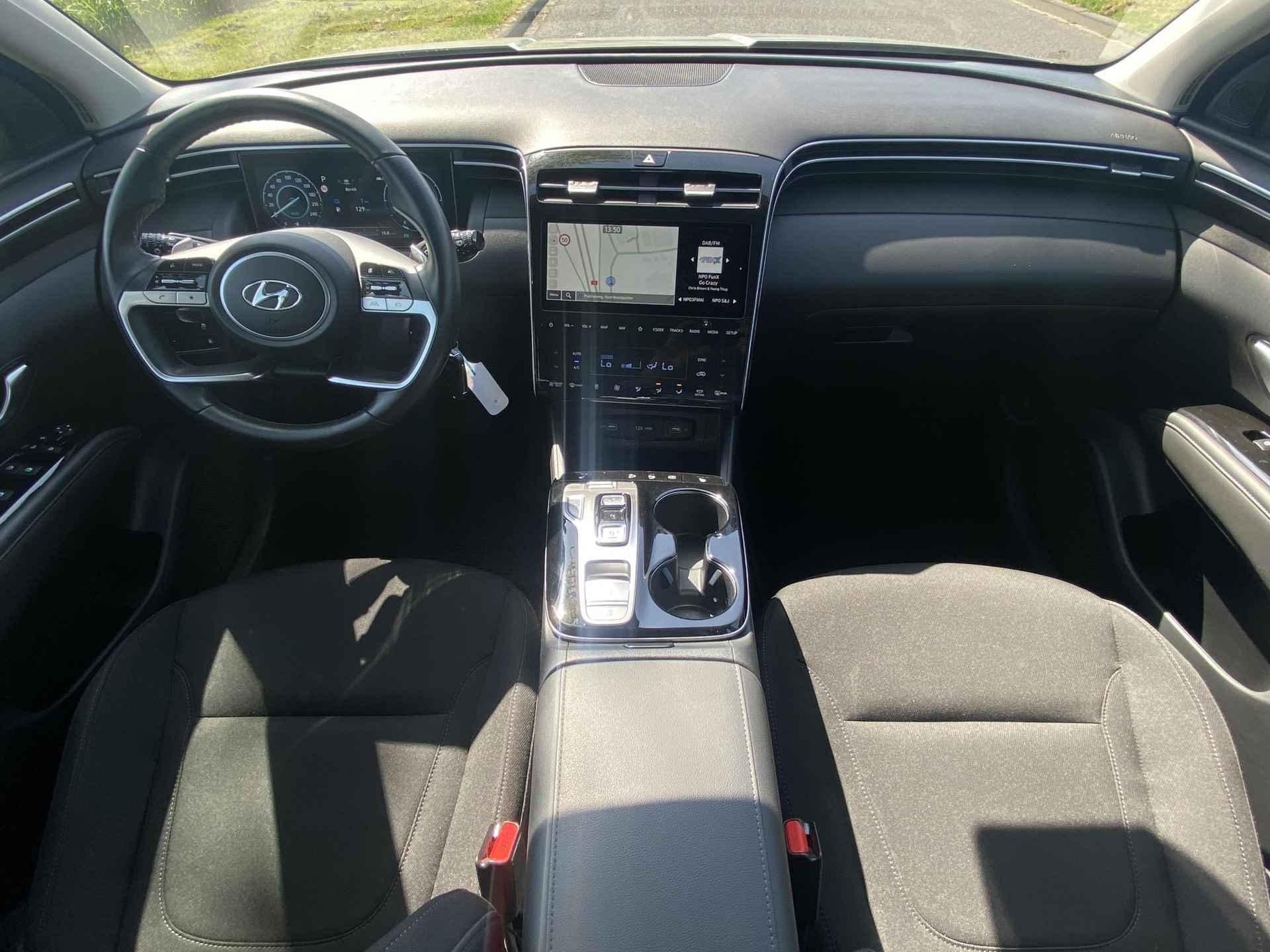 Hyundai Tucson 1.6 T-GDI PHEV Comfort 4WD | Apple Carplay/Android Auto | Achteruitrijcamera | Cruise control adaptief | LED | DAB | Stoelverwarming | - 16/38
