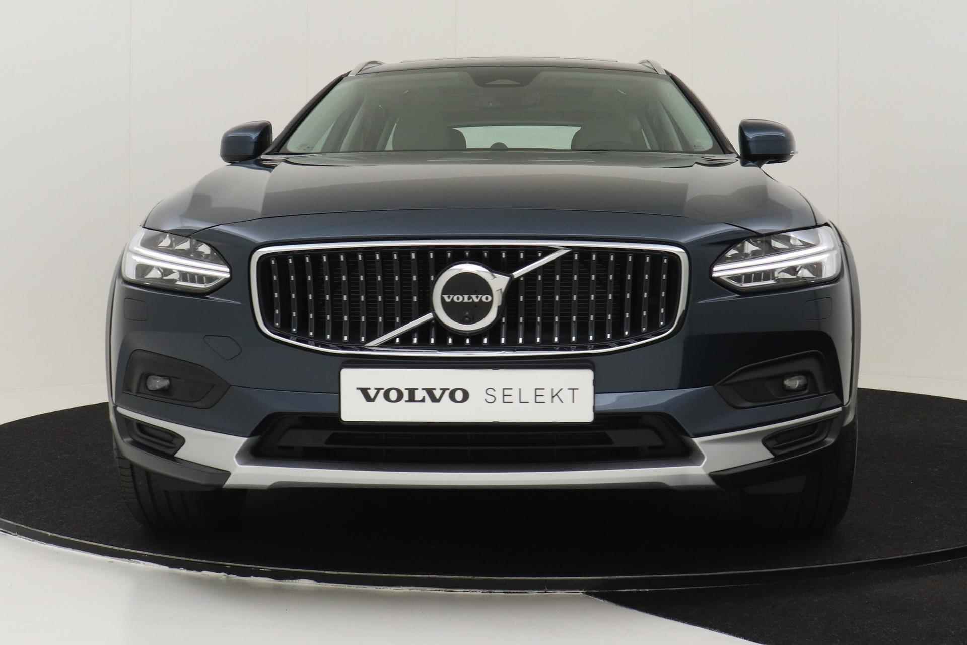 Volvo V90 CROSS COUNTRY B5 AWD PRO *FULL OPTIONS!* -PANO.DAK|B&W-AUDIO|LUCHTVERING|GEVENT.LEDER|MASSAGE|360°CAM - 12/50