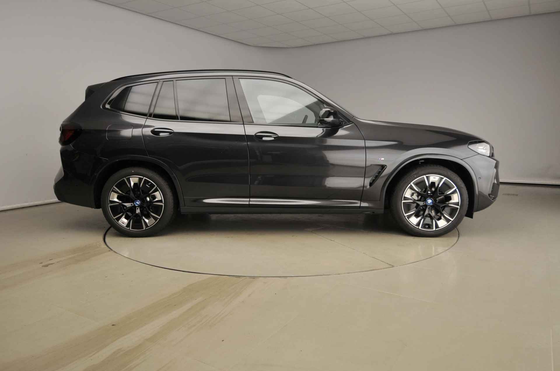 BMW iX3 High Executive Edition | Parking Pack | Safety Pack | Shadow Line Pack - 5/43