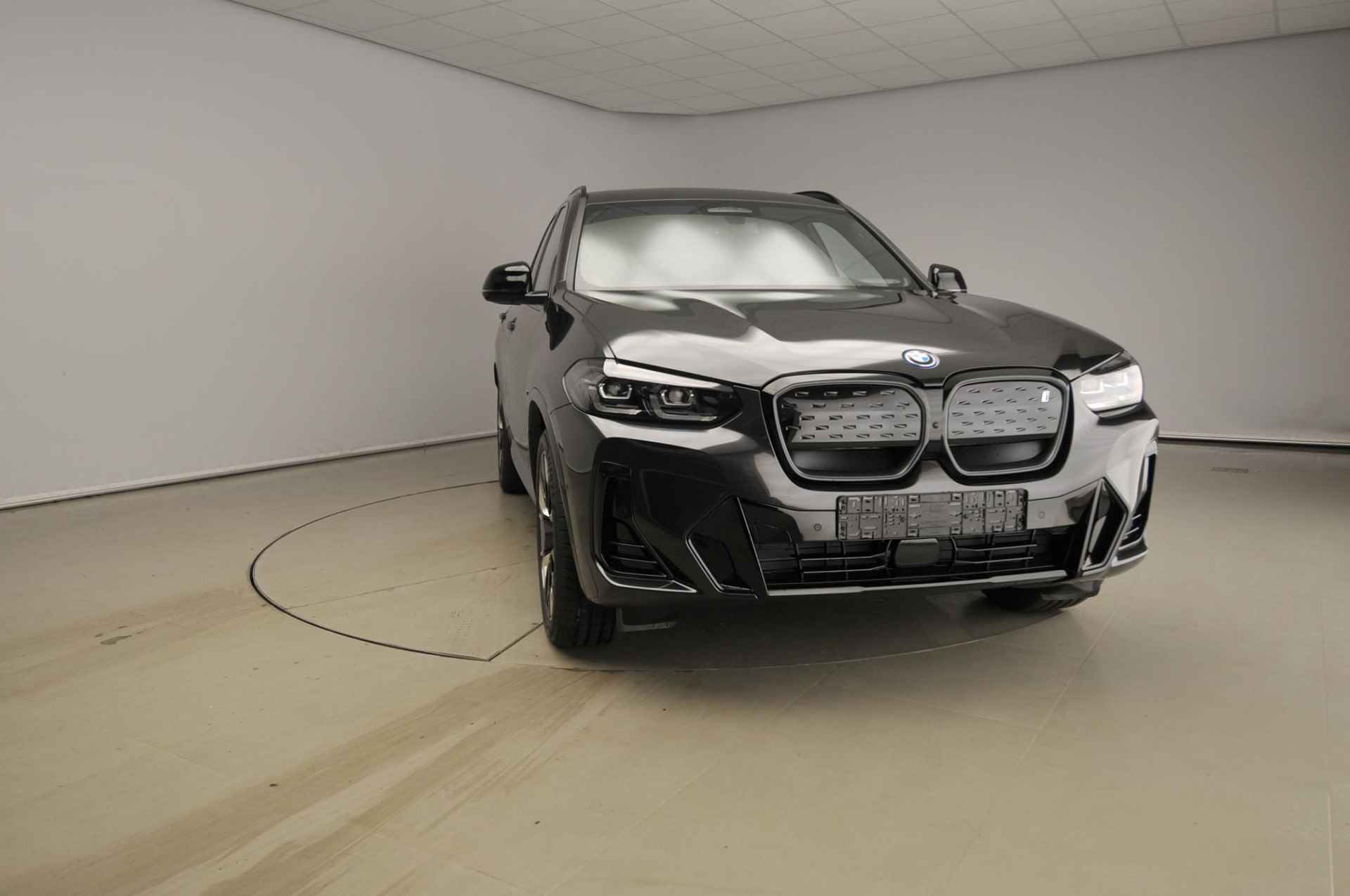 BMW iX3 High Executive Edition | Parking Pack | Safety Pack | Shadow Line Pack - 6/43