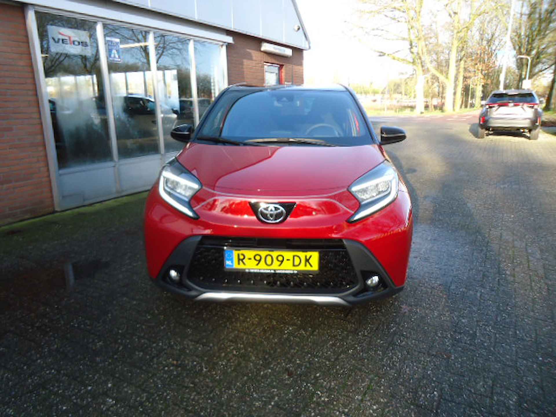 Toyota Aygo X 1.0 VVT-i MT Premium - 4/27