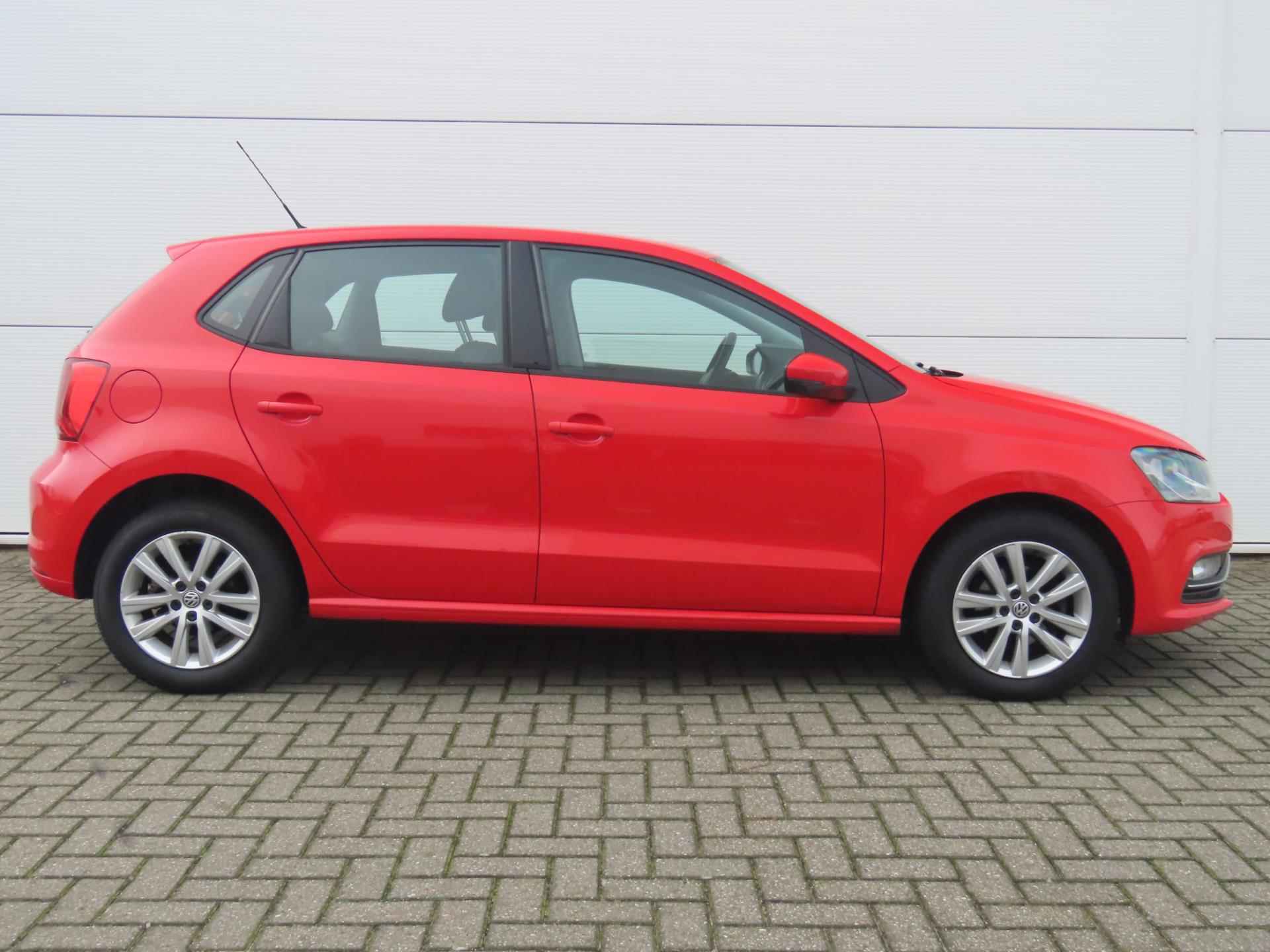 Volkswagen Polo 1.2 TSI Highline - 7/27