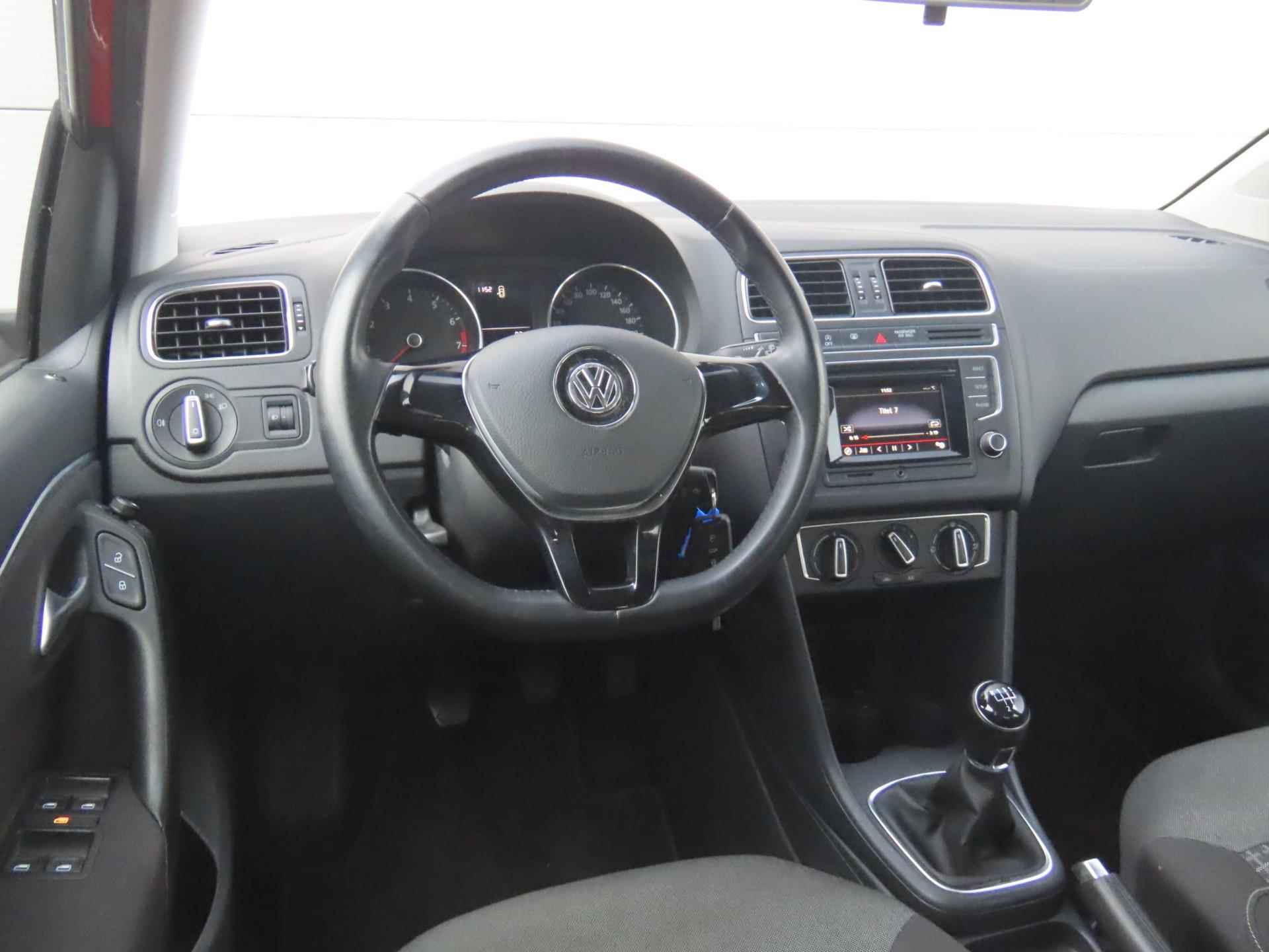 Volkswagen Polo 1.2 TSI Highline - 8/27