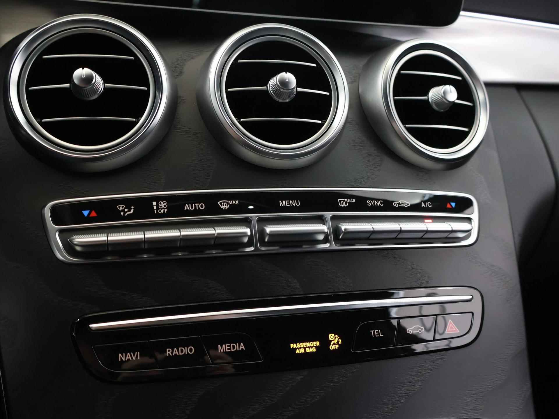 Mercedes-Benz C-klasse 160 Business Solution AMG Upgrade Edition | Night Pakket | Sportstoelen | Camera | Groot Navigatie | Stoelverwarming | Climate Control | Climate Control | LED | - 28/46