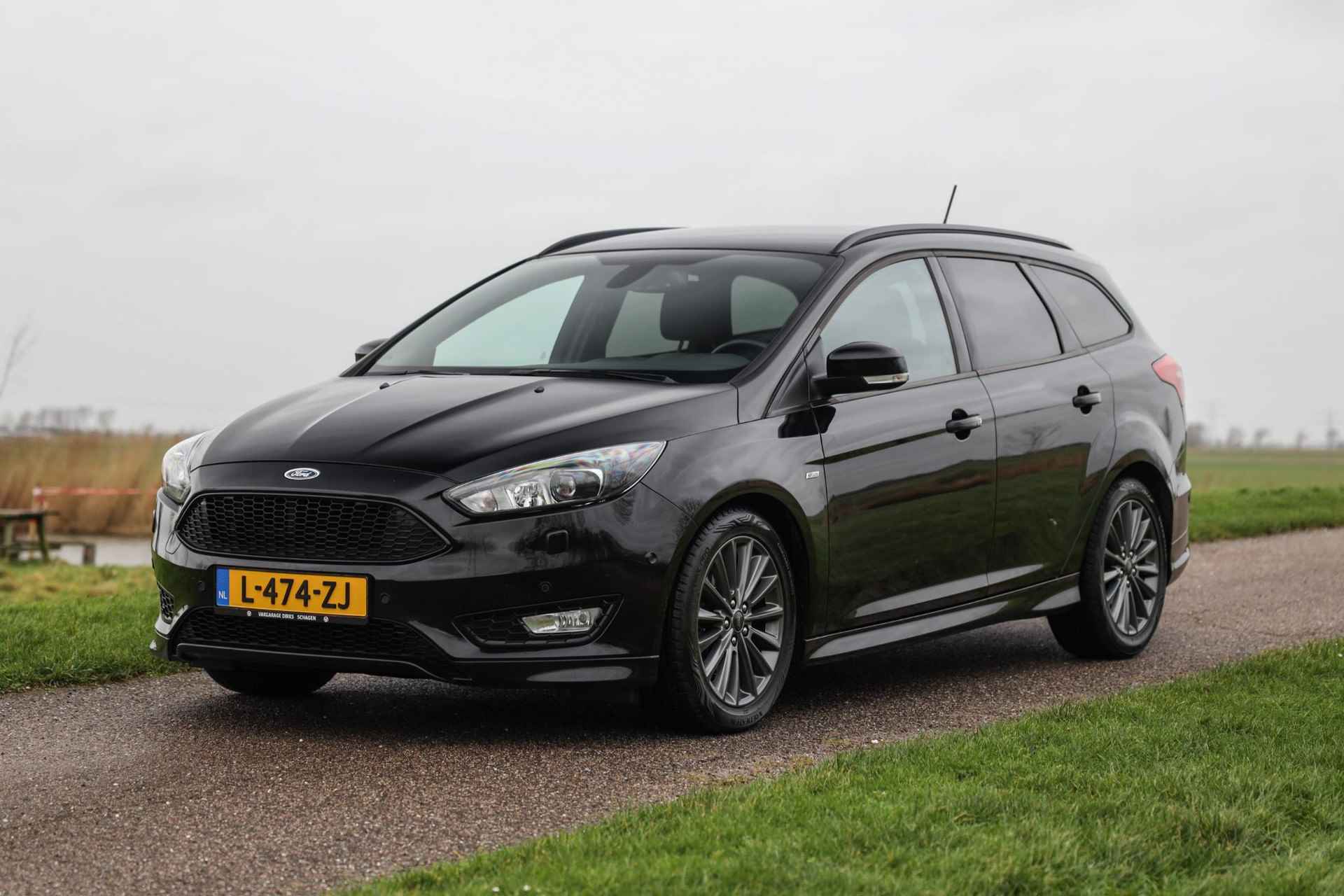 Ford Focus Wagon 1.5 Aut. 180 PK ST-Line ✅ Xenon ✅ Carplay ✅ Stoelverwarming - 34/37