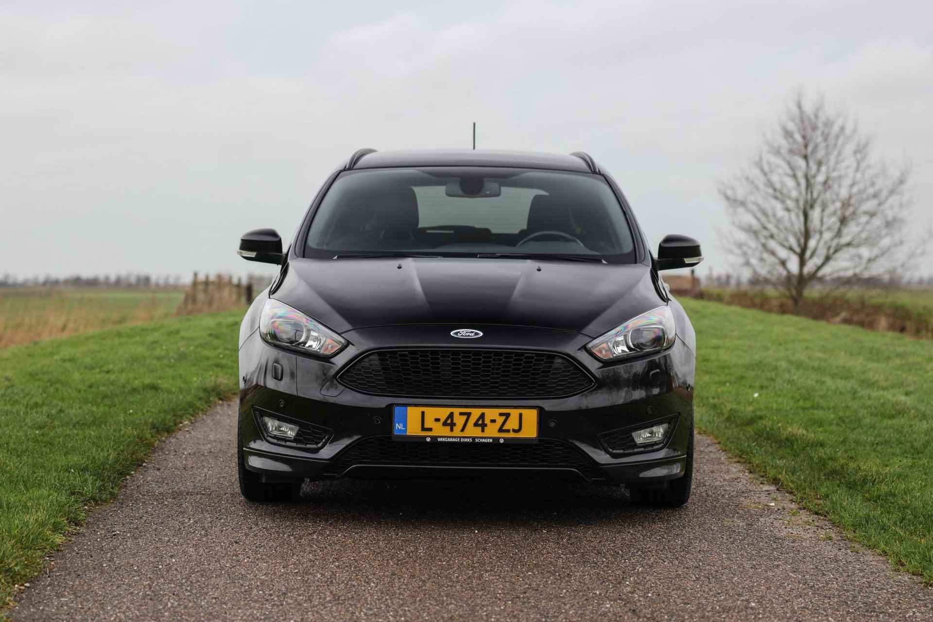 Ford Focus Wagon 1.5 Aut. 180 PK ST-Line ✅ Xenon ✅ Carplay ✅ Stoelverwarming - 35/37