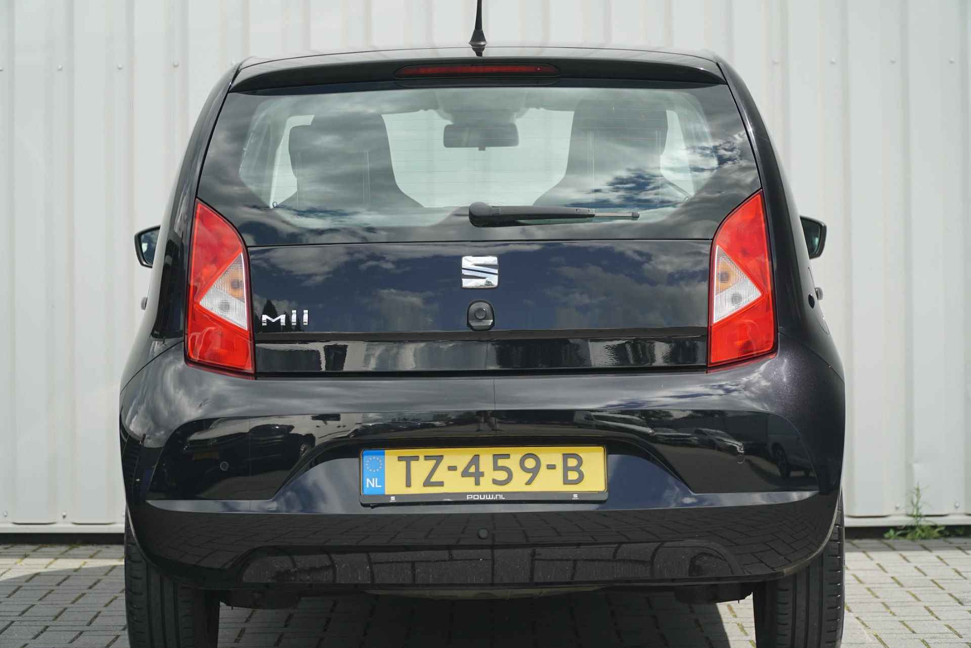 SEAT Mii 1.0 60pk Style Intense 5-drs | Airconditioning | Parkeersensor Achter - 11/25