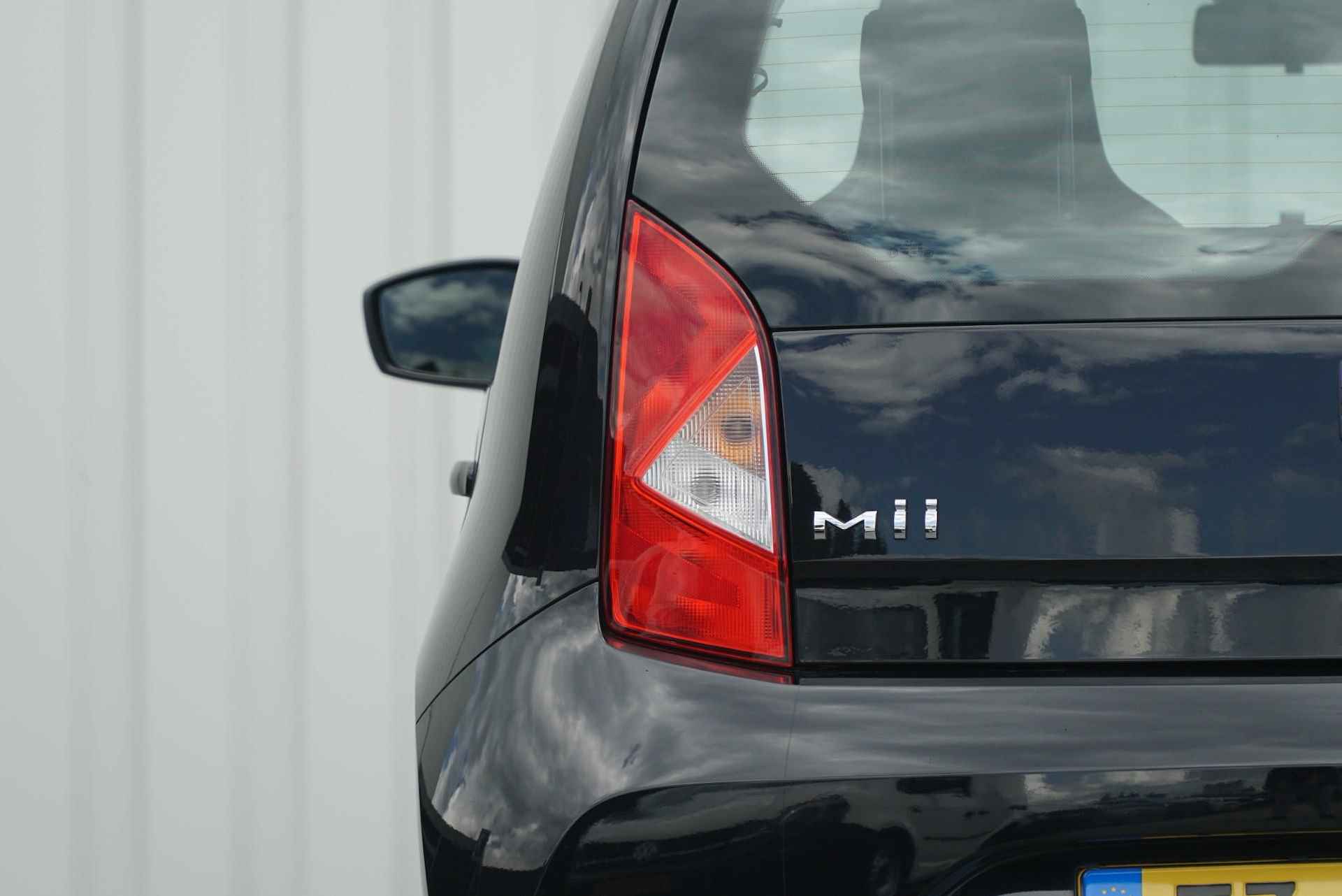 SEAT Mii 1.0 60pk Style Intense 5-drs | Airconditioning | Parkeersensor Achter - 13/25