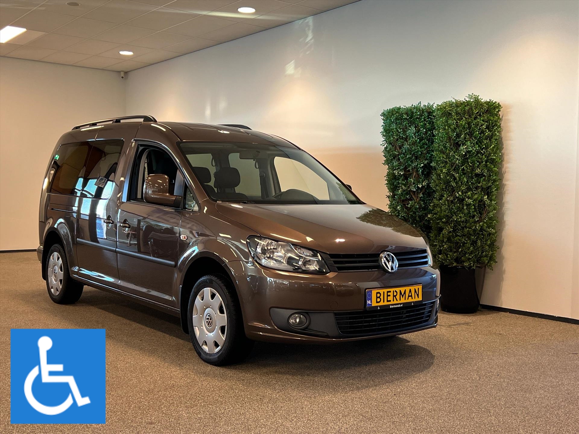 Volkswagen Caddy Maxi Rolstoelauto 5+1 Ombouw Nieuw bij viaBOVAG.nl