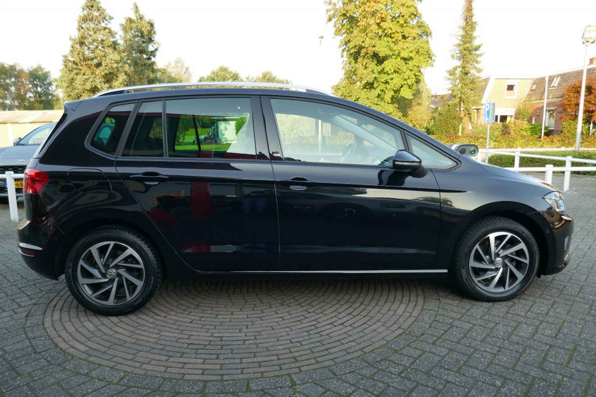 VOLKSWAGEN Golf Sportsvan 1.4 TSI HIGHL. BUS   KANTEL/SCHUIFDAK / TREKHAAK / AUTOMAAT - 4/33