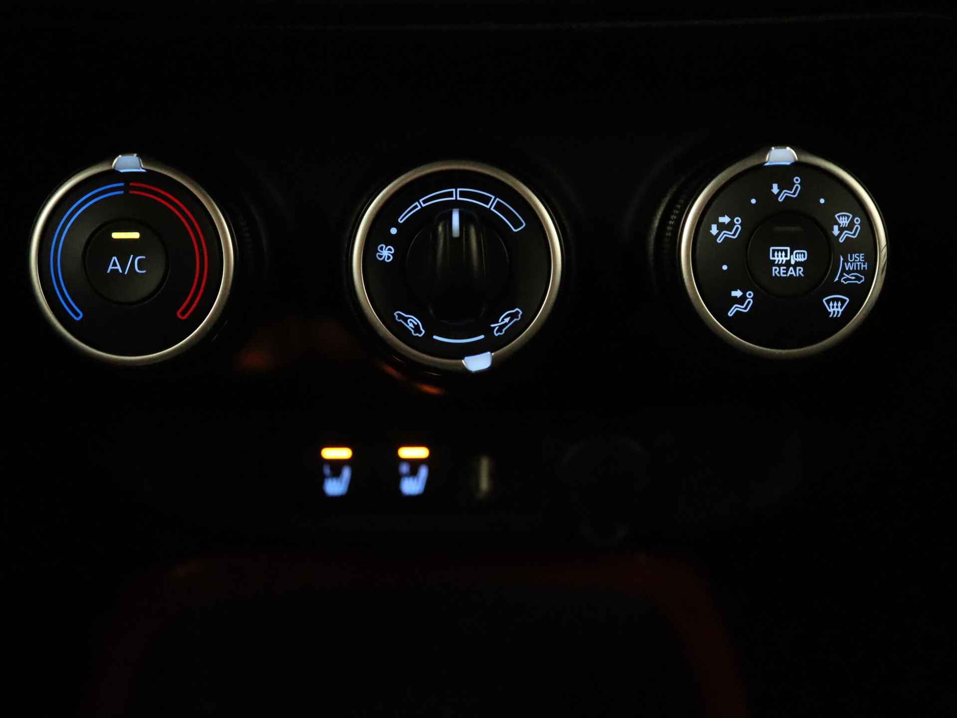 Toyota Aygo X 1.0 VVT-i S-CVT Pulse Limited | Automaat | Stoelverwarming | Parkeercamera | - 12/39