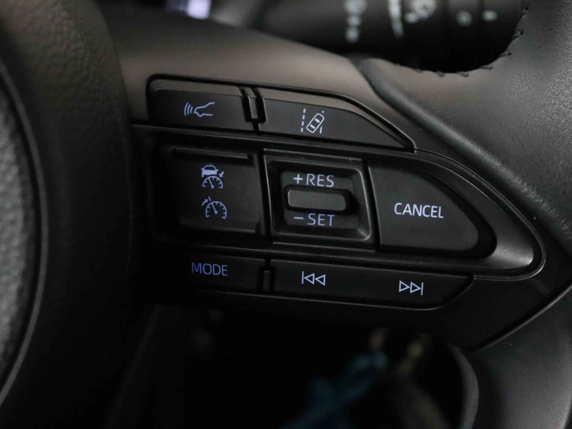 Toyota Aygo X 1.0 VVT-i S-CVT Pulse Limited | Automaat | Stoelverwarming | Parkeercamera | - 23/39
