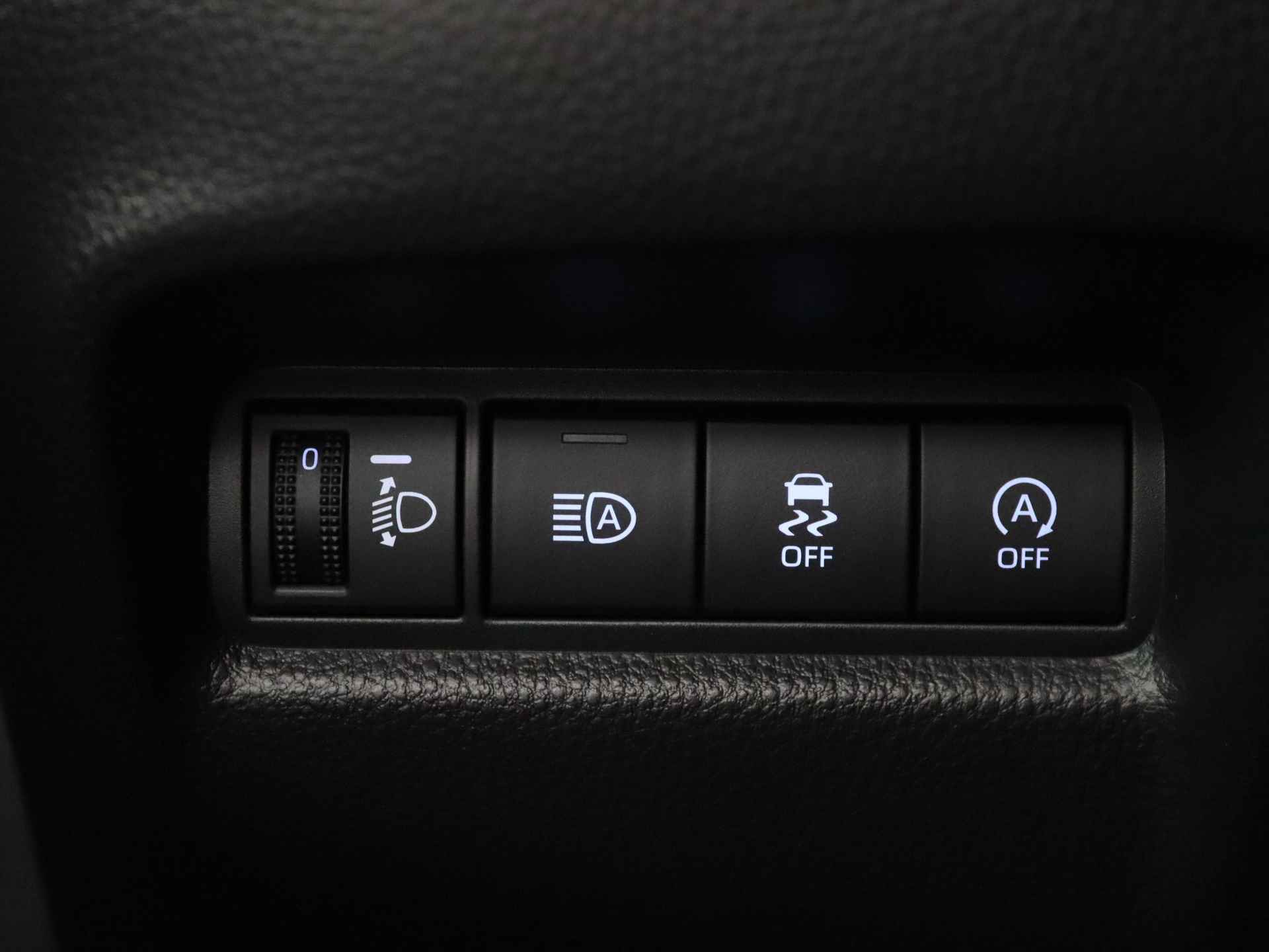 Toyota Aygo X 1.0 VVT-i S-CVT Pulse Limited | Automaat | Stoelverwarming | Parkeercamera | - 32/39