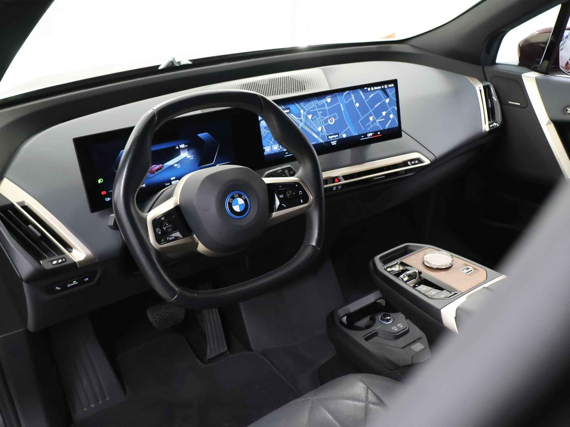 BMW iX xDrive40 High Executive 77 kWh | Harman/Kardon | Soft Close | Panoramadak | Lederen zetels + Memory | Laser Licht | Navigatie | Camera | WideScreen | - 8/51