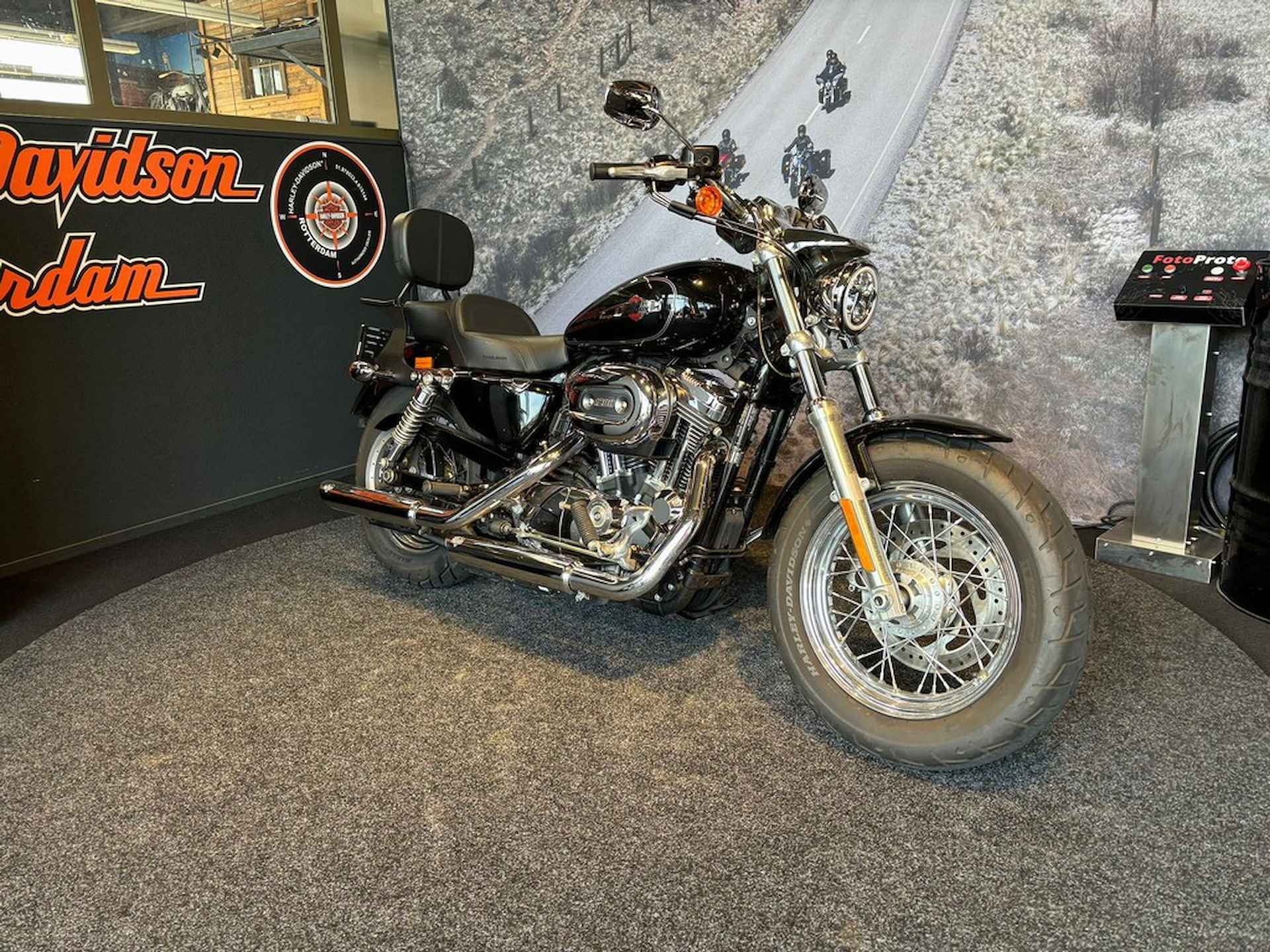 Harley-Davidson XL1200C - 2/9