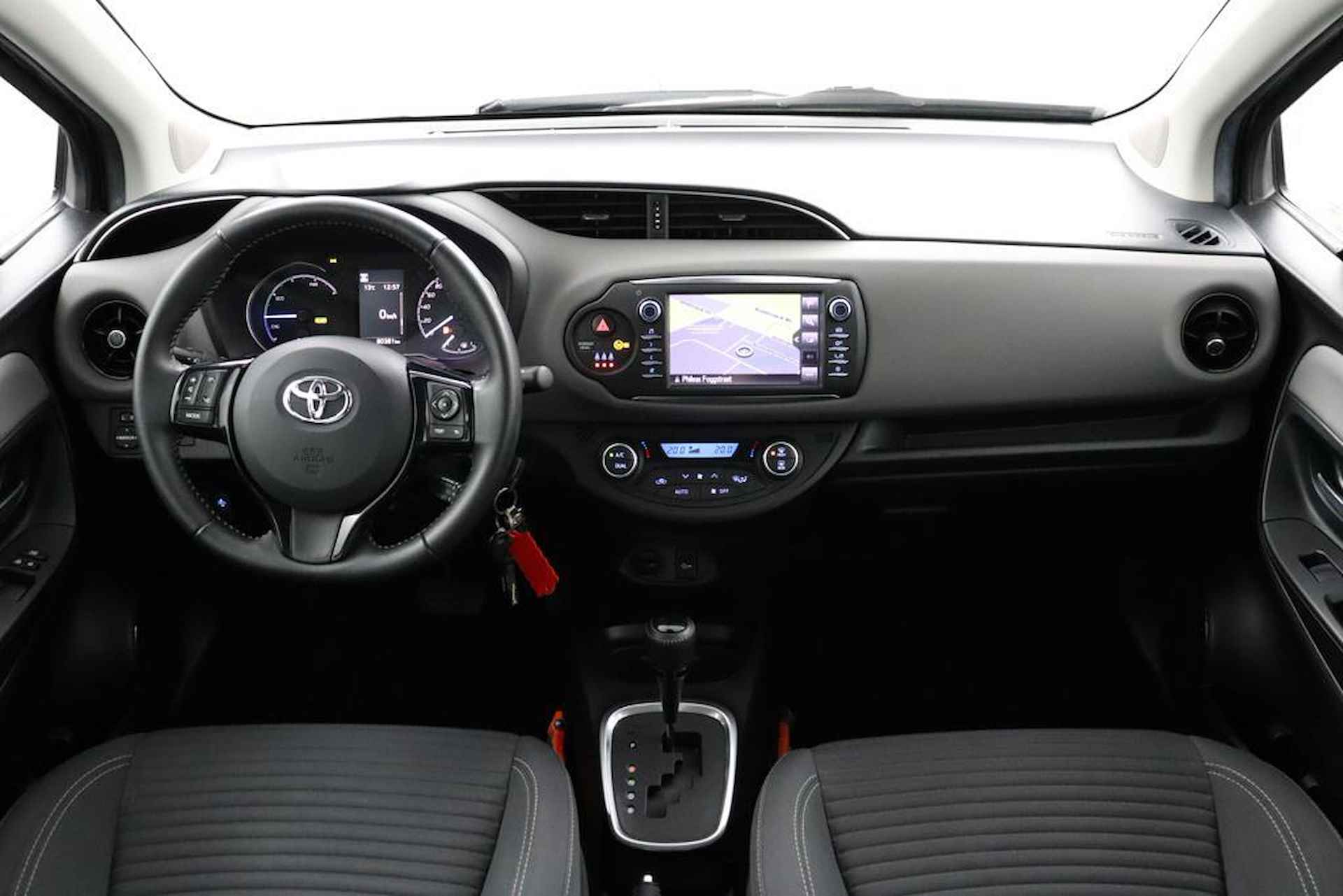Toyota Yaris 1.5 Hybrid Energy | Fietsendragerbeugel | Navigatie | Cruise-Control | Parkeercamera | - 4/49
