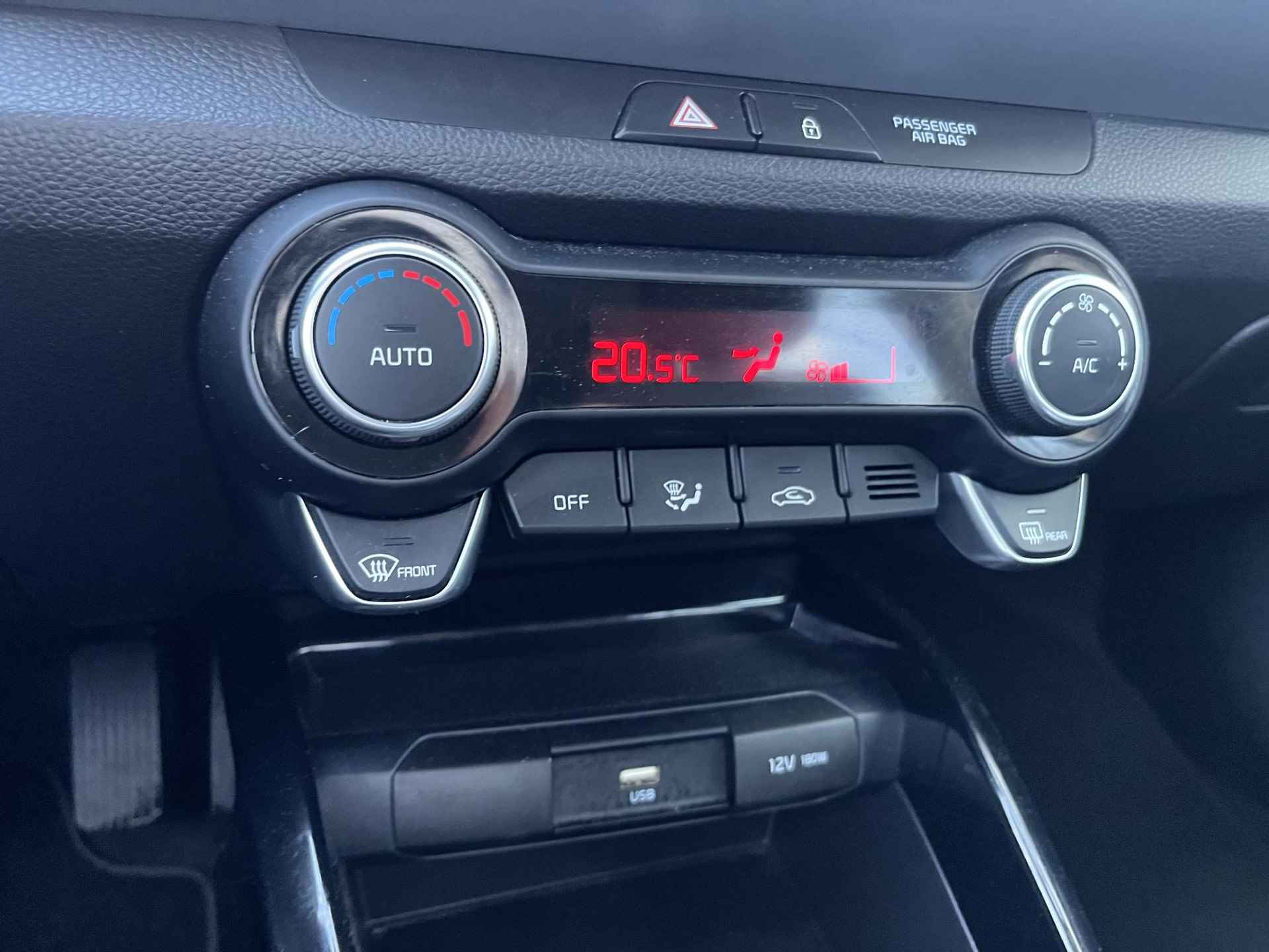 Kia Stonic 1.0 T-GDi MHEV DynamicLine | Navigatie | Camera | Climate control | Cruise control |  Apple Carplay/Android Auto | PDC | LMV - 15/20