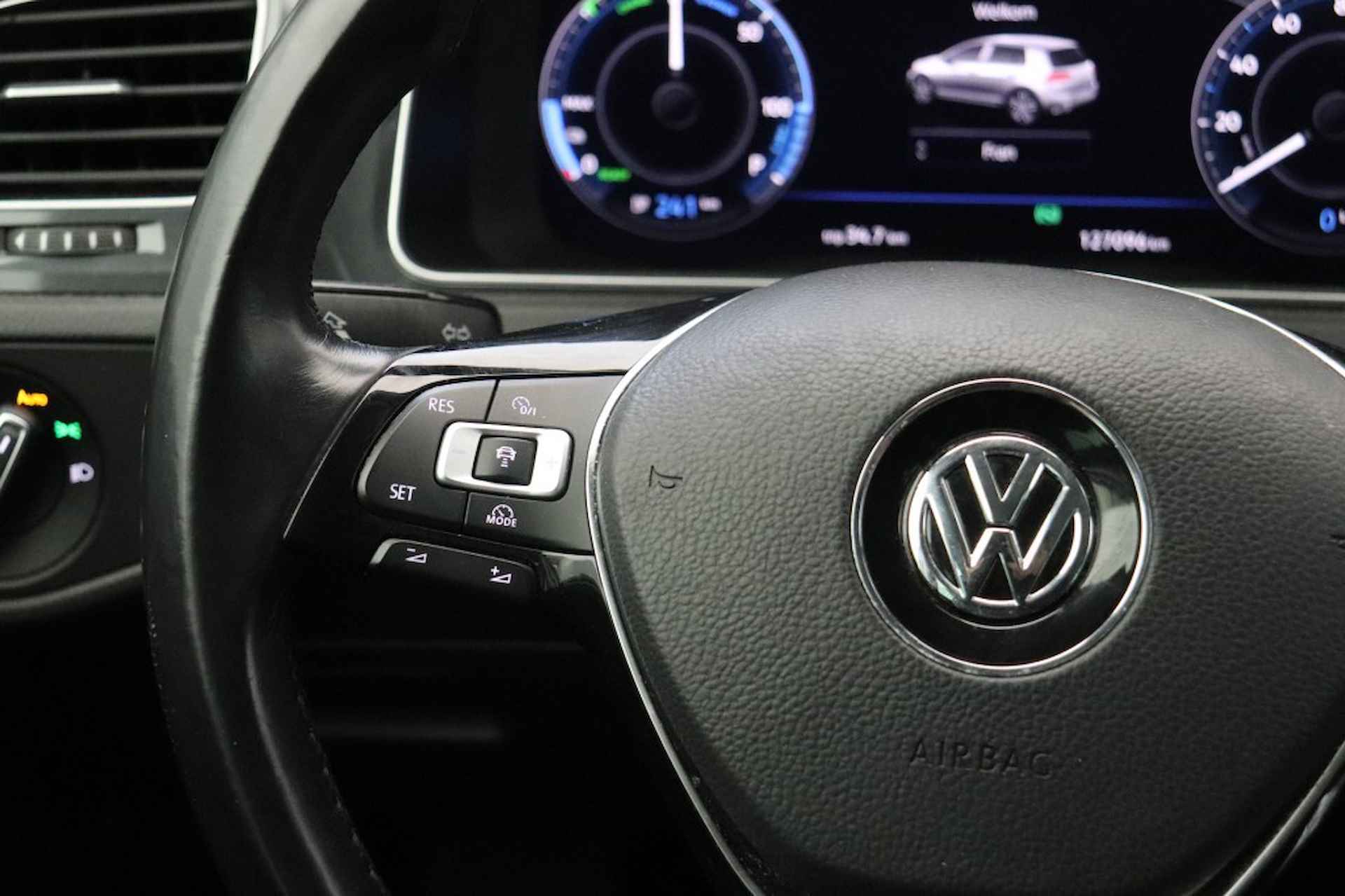 VOLKSWAGEN Golf e-Golf Electric E-DITION - Leer, Digital Cockpit, Stoelverw. - 13/25