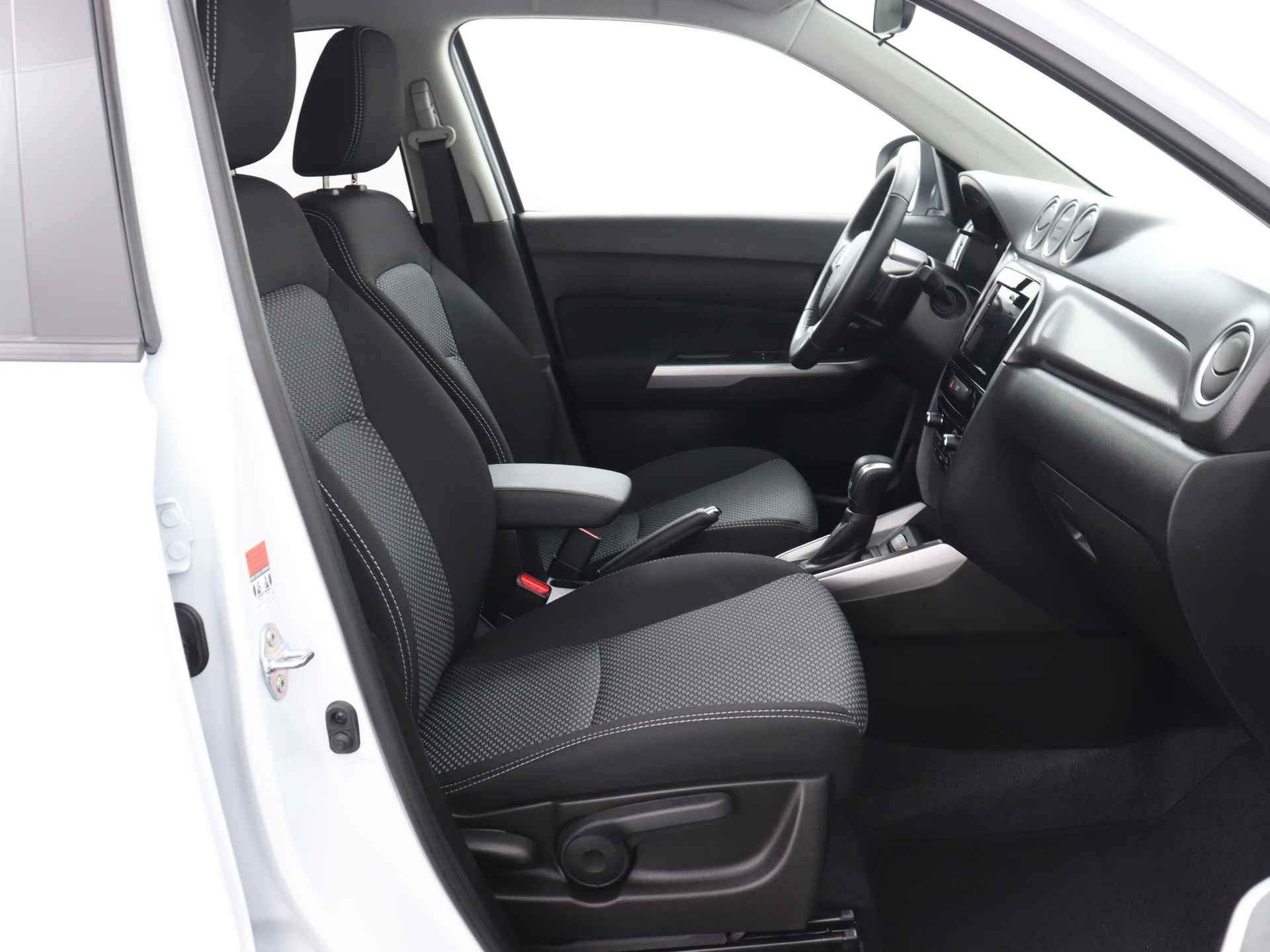 Suzuki Vitara 1.5 Hybrid Select | Automaat | Keyless entry | Adaptieve cruise control | Apple Carplay / Android Auto | - 26/38