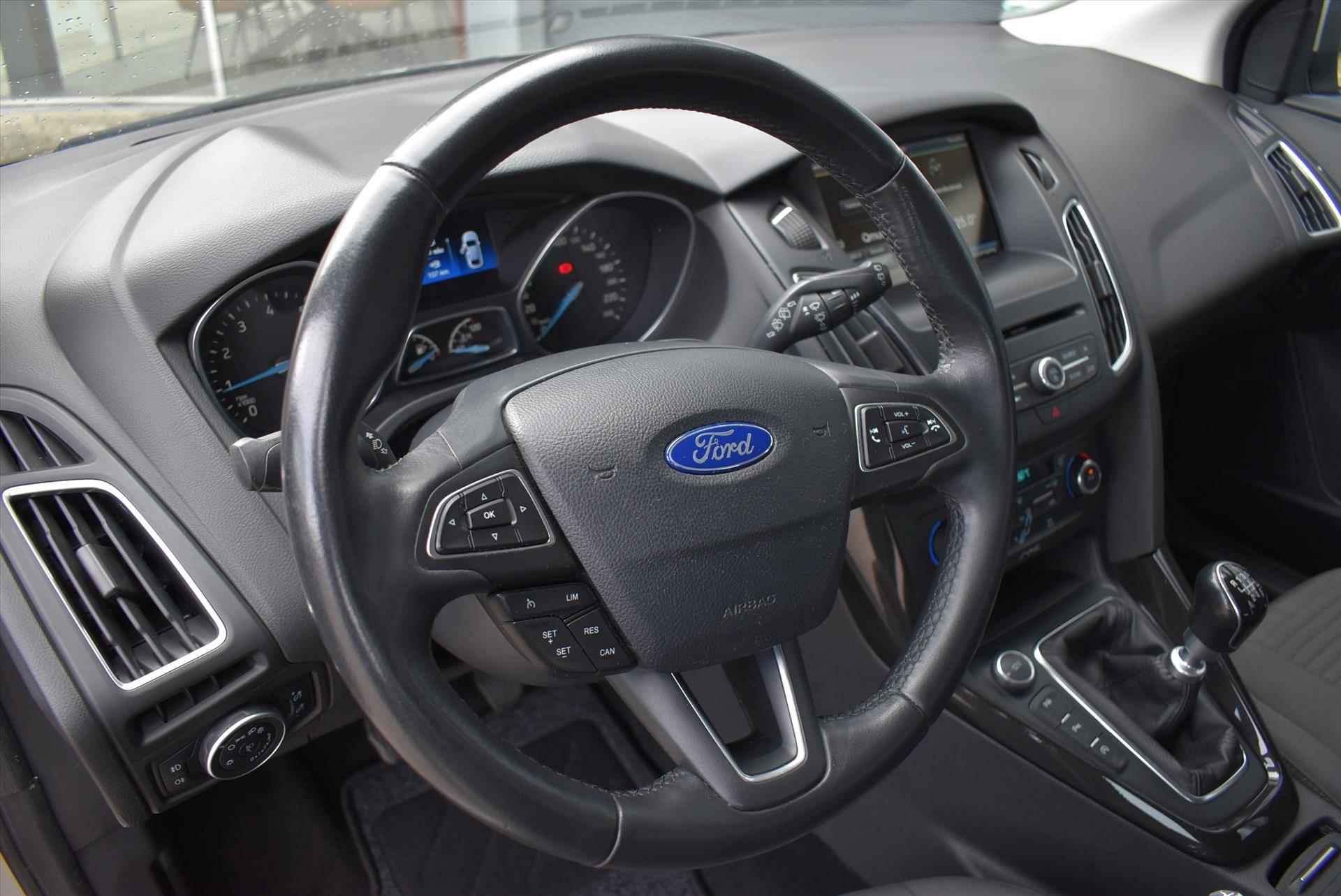 Ford Focus Wagon 1.0 EcoBoost 125pk Titanium Edition - 23/37