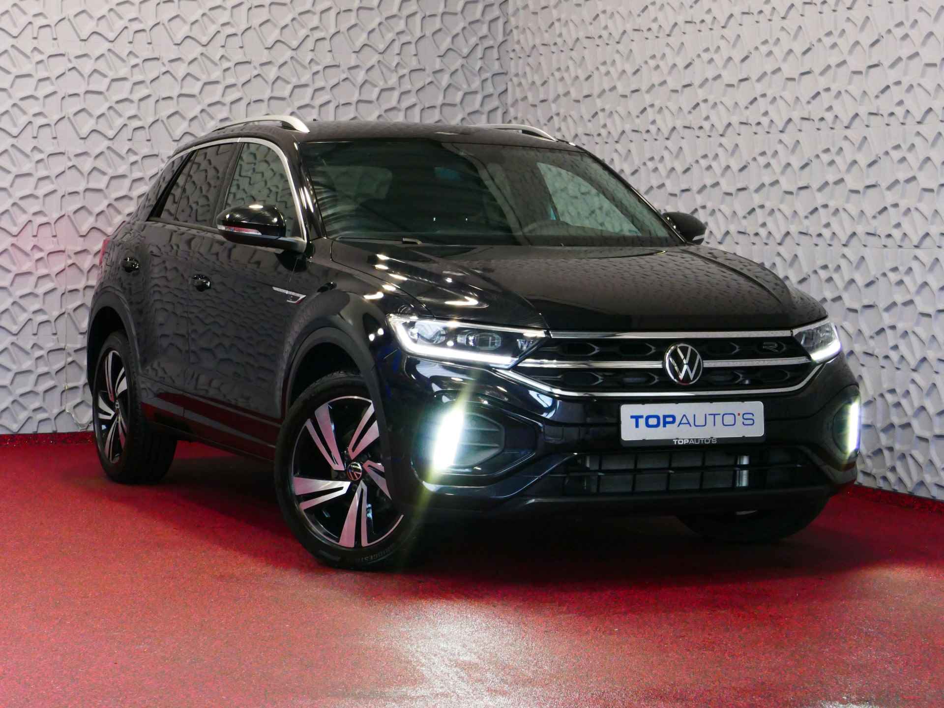 Volkswagen T-Roc 1.5 TSI 150PK R-LINE EVO IQ LIGHT ALCANTARA ELEK.KLEP CARPLAY STOEL/STUUR VERW. 18"LMV VIR.COCKPIT 05/2024 70 BIJNA NIEUWE VOLKSWAGEN'S UIT VOORRAAD LEVERBAAR - 53/77