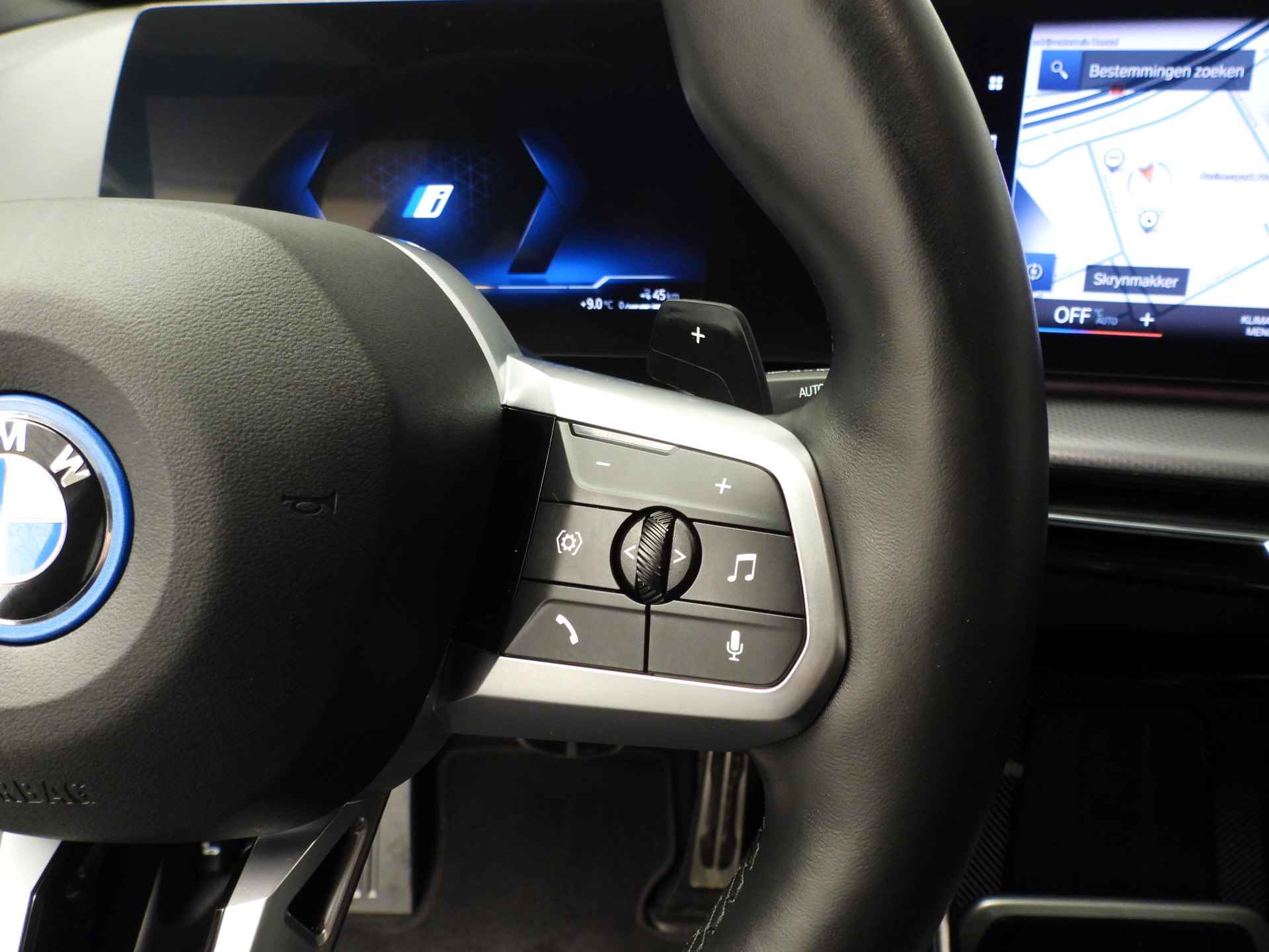 BMW X1 30e xDrive M-Sportpakket LED / Navigatie / Sportstoelen / Trekhaak / Keyles go / Stoelverwarming / DAB / Alu 20 inch - 14/40