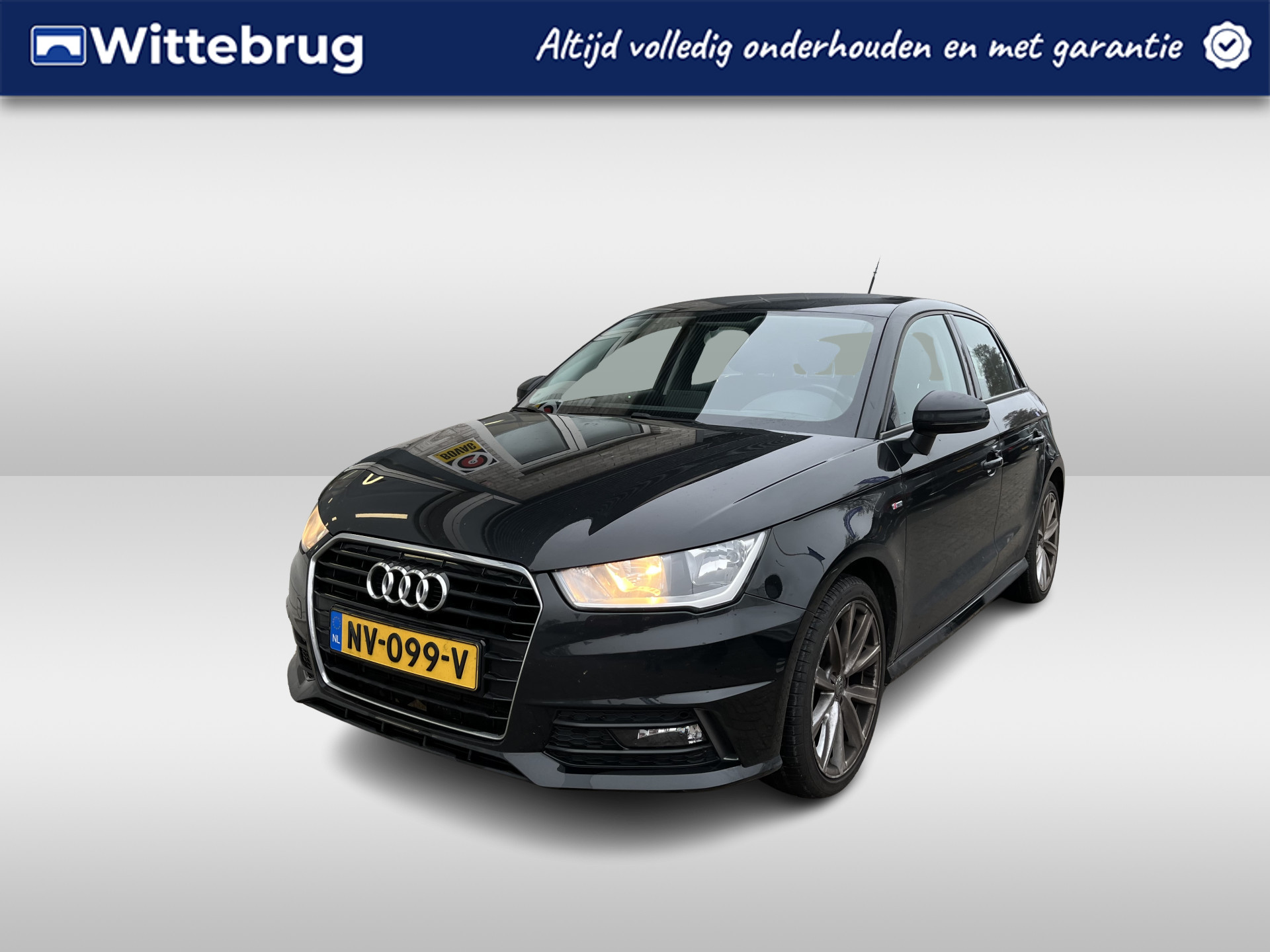 Audi A1 Sportback 1.0 TFSI S-Line / 5 DEURS/ ZEER ZUINIG/ CRUISE/ NAVI/ AIRCO/ 17" LMV