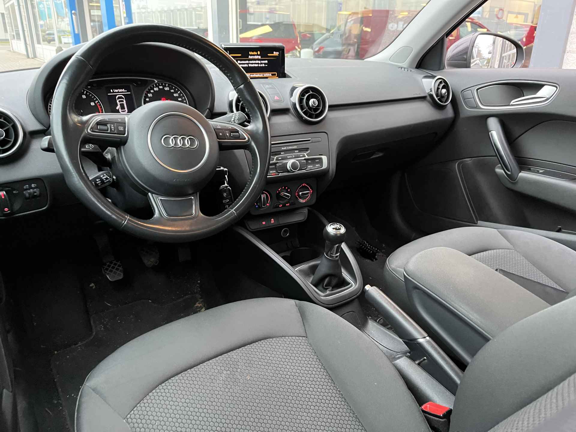 Audi A1 Sportback 1.0 TFSI S-Line / 5 DEURS/ ZEER ZUINIG/ CRUISE/ NAVI/ AIRCO/ 17" LMV - 9/23