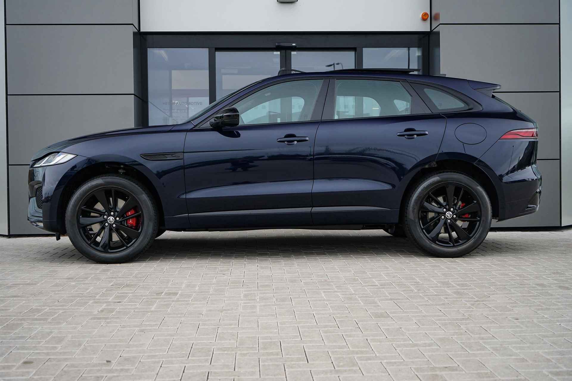 Jaguar F-PACE 2.0 P400e PHEV R-Dynamic SE | Panoramadak | Adaptive Cruise | Meridian - 3/29