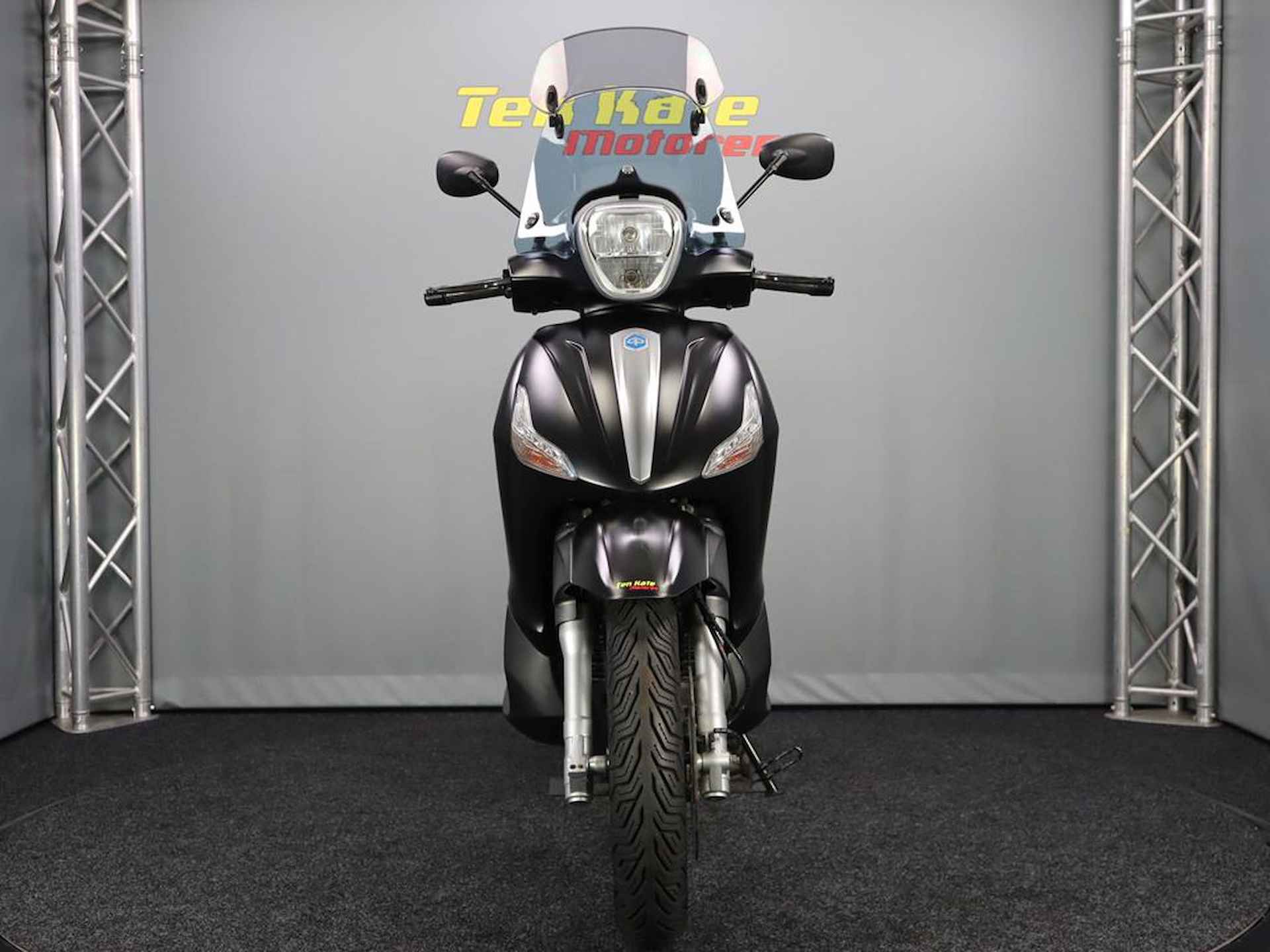 Piaggio Piagio Beverly 350 Sport ABS-ASR - 5/13