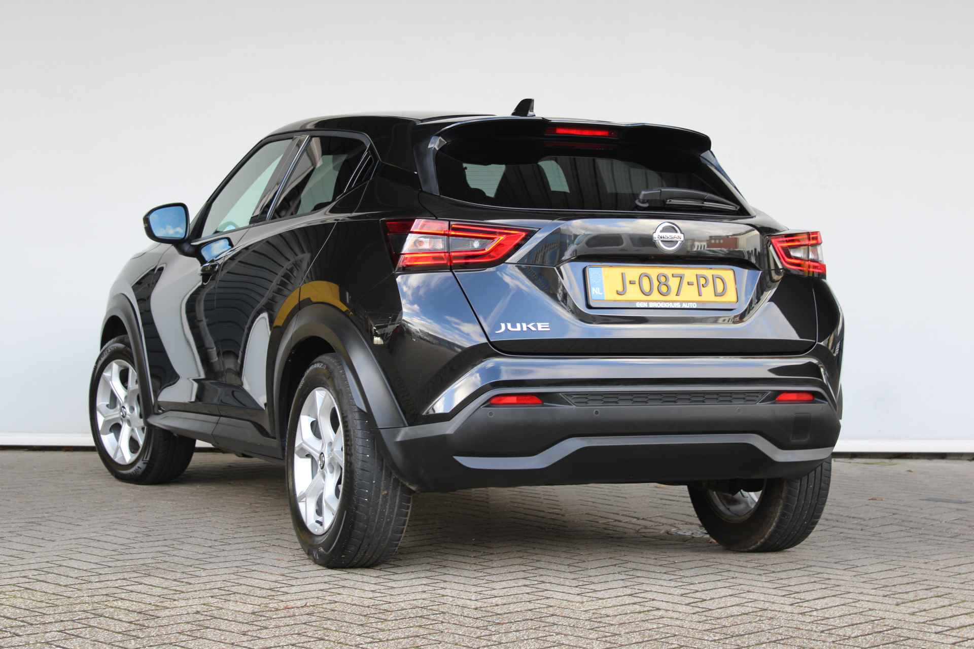 Nissan Juke 1.0 DIG-T Business Edition NAVI/CAMERA/KEYLESS/PDC/CLIMATE/STOELVERWARMING/VERWAMRDE VOORRUIT - 5/31