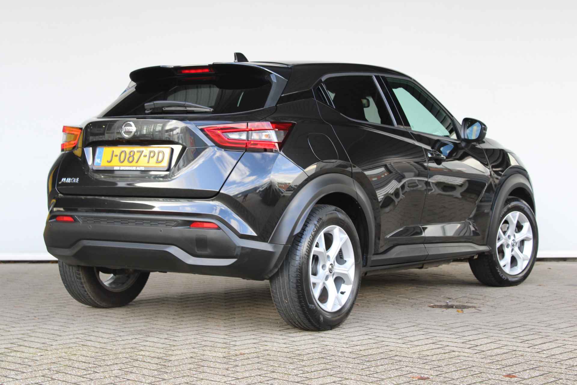 Nissan Juke 1.0 DIG-T Business Edition NAVI/CAMERA/KEYLESS/PDC/CLIMATE/STOELVERWARMING/VERWAMRDE VOORRUIT - 7/31