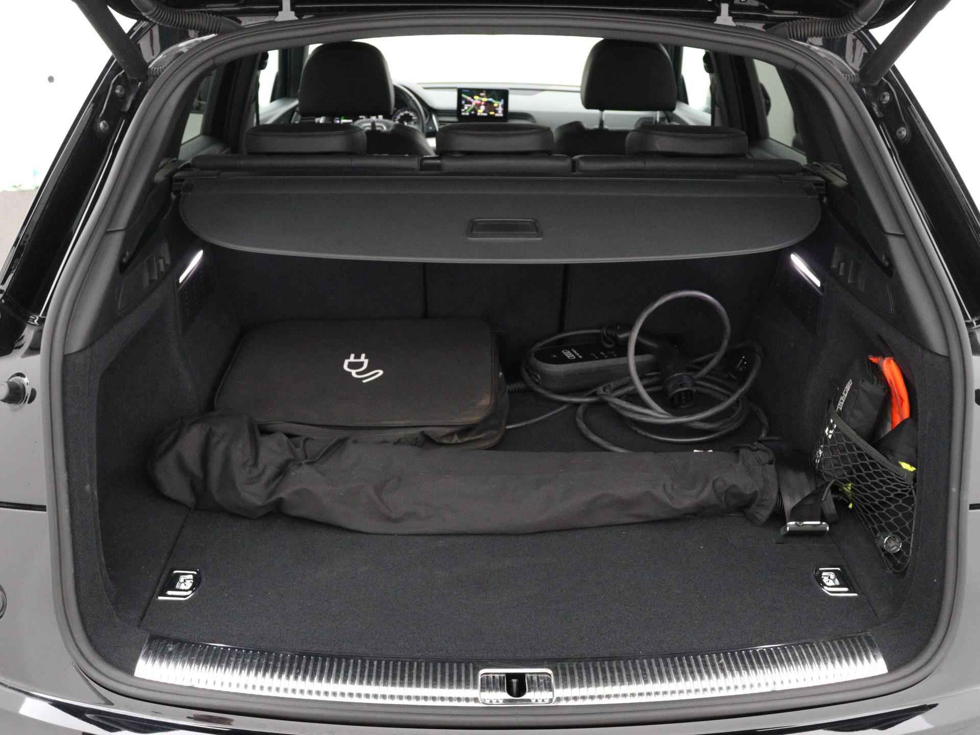 Audi Q5 50 TFSI AUTOM. Plug-in Hybrid 299PK Quattro S Line FULL-LED EL-ACHTERKLEP 21"LMV - 39/42
