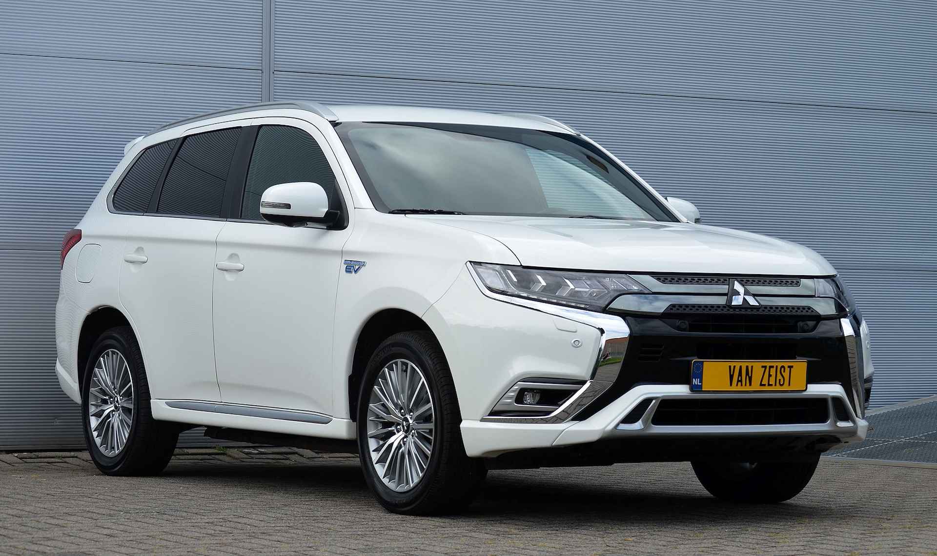 Mitsubishi Outlander PHEV 2.4 INSTYLE 4WD | PLUG IN HYBRID | V2G | FULL OPTIONS | HOGE ZIT | ALL IN RIJKLAARPRIJS - 13/50