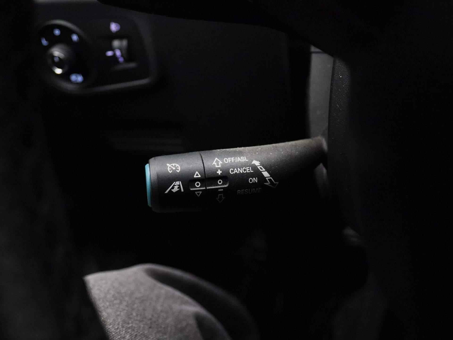MG ZS EV Luxury | 1e-Eigenaar | Navi | Panoramadak | Leder | Camera | Apple CarPlay | - 20/25