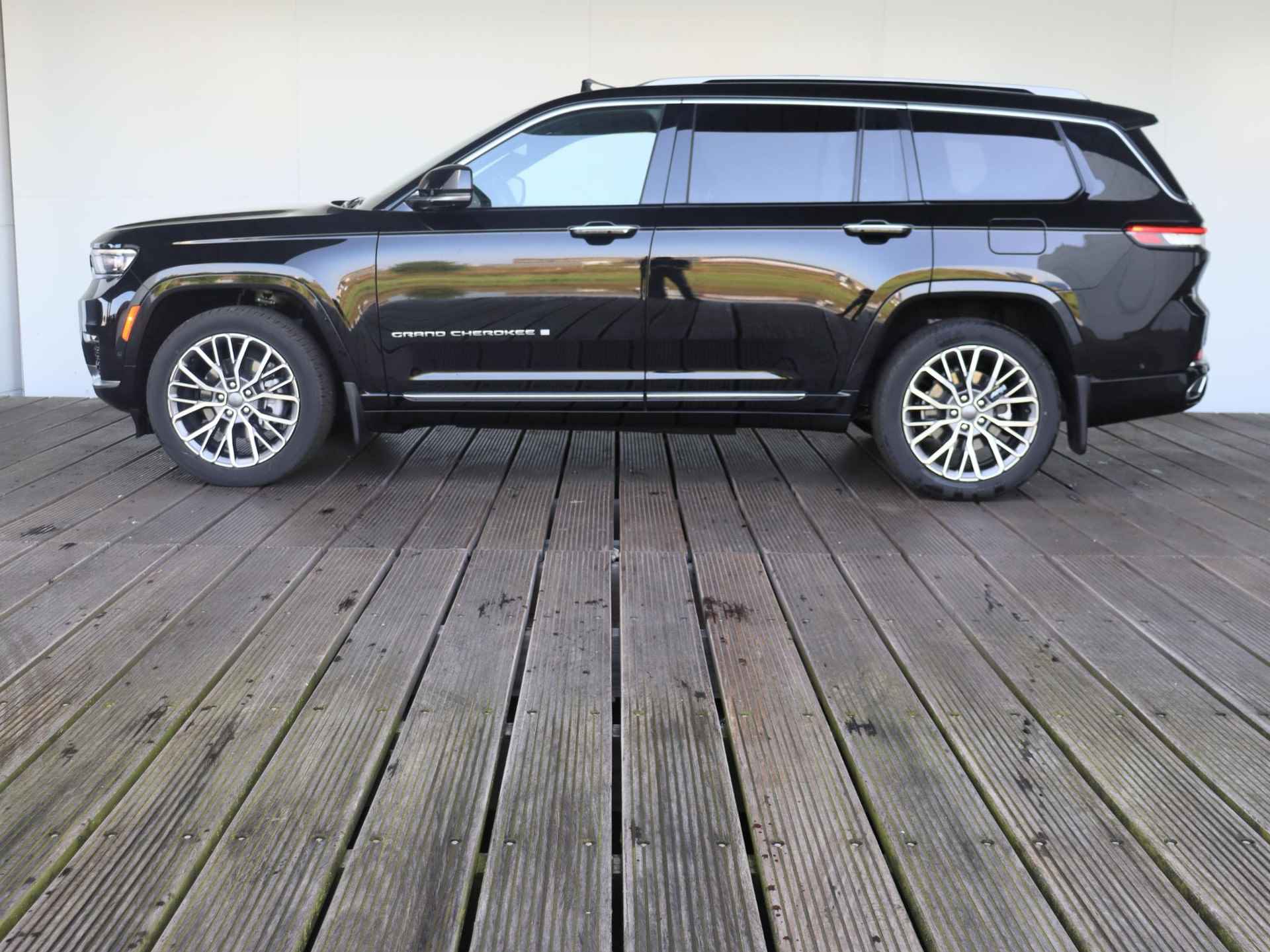 Jeep Grand cherokee L 5,7 V8 Summit | Luchtvering | 6 Persoons | Stoel Massage | - 4/37