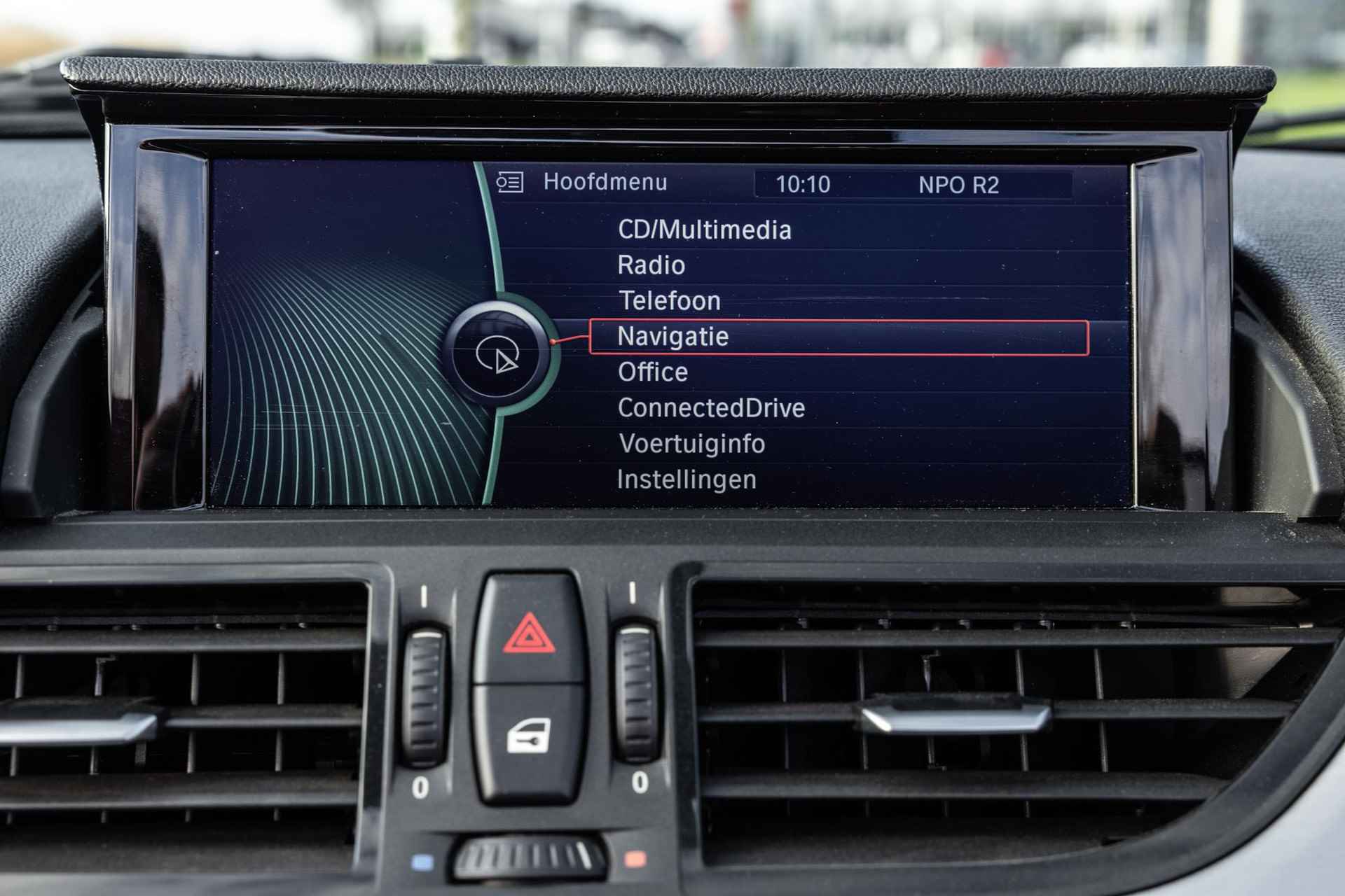 BMW Z4 Roadster sDrive35i Executive | 6 cilinder | Lederen Bekleding | Stoelverwarming | Navigatie | Memory seat | Xenon verlichting | 19'' Lichtmetalen velgen - 32/47