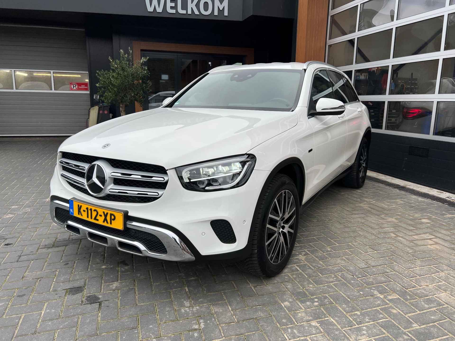 Mercedes-Benz GLC-klasse 300e 4MATIC Business Solution Luxury | Plug-in Hybride | NL-Auto | - 2/24