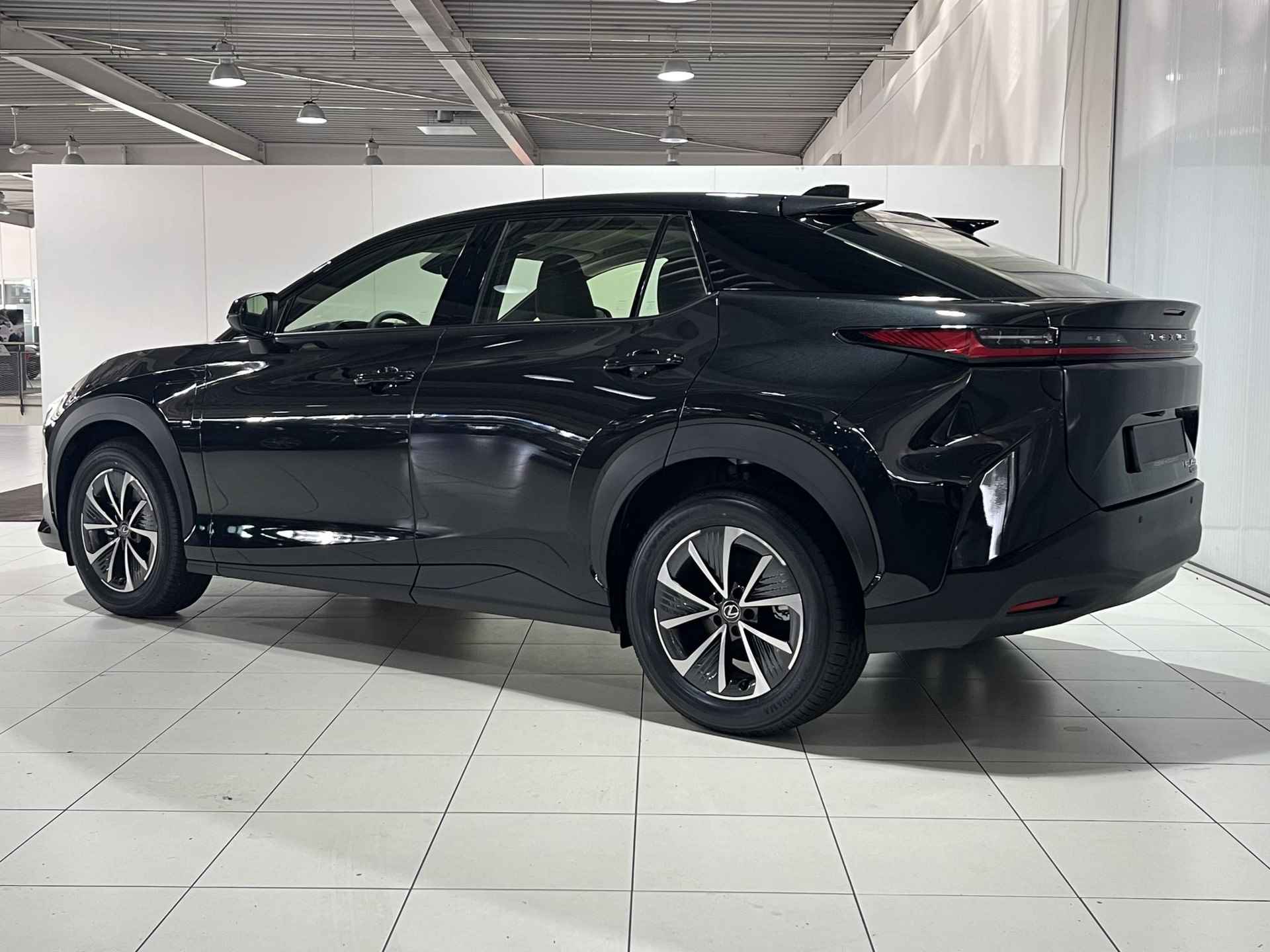 Lexus RZ 450e Comfort Line 71 kWh NIEUW VOORRAAD - 3/34