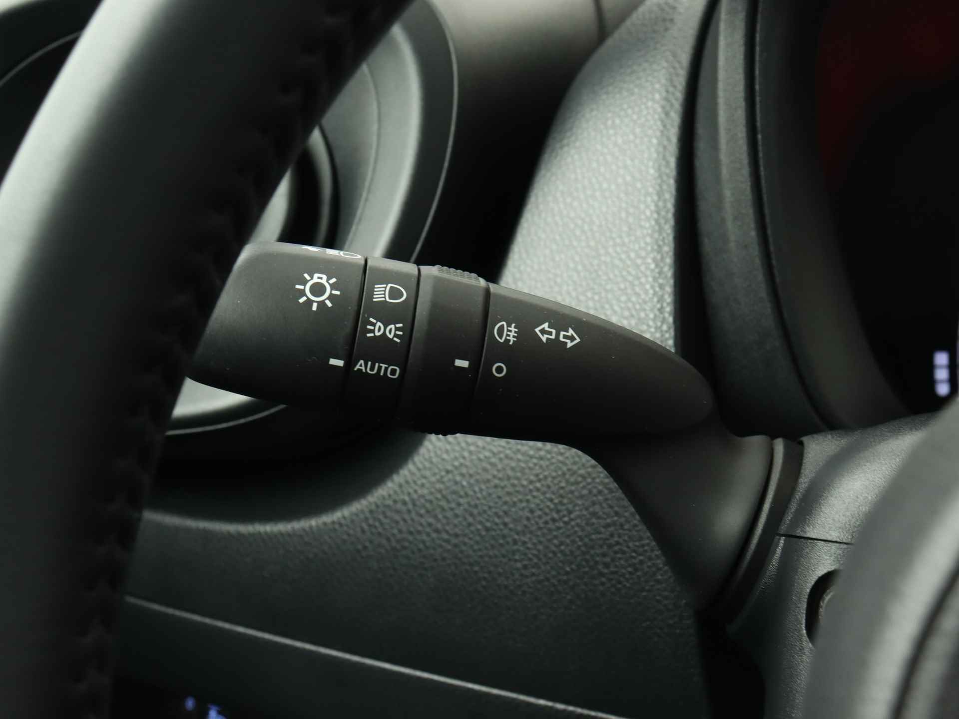 Toyota Aygo X X-Play Limited Automaat | Adaptieve Cruise control | - 24/41